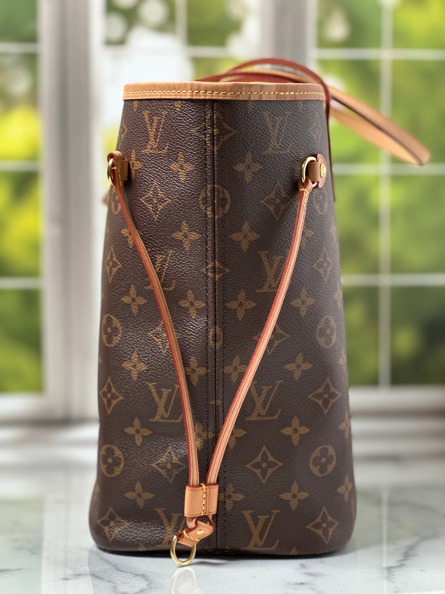 Preowned Louis Vuitton Neverful MM size Monogram