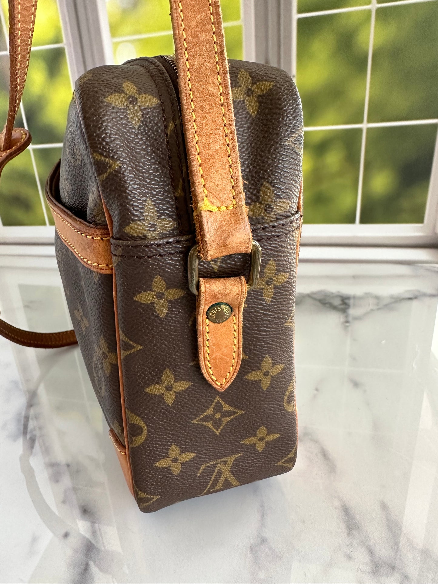 Preowned Louis Vuitton Trocadero 30