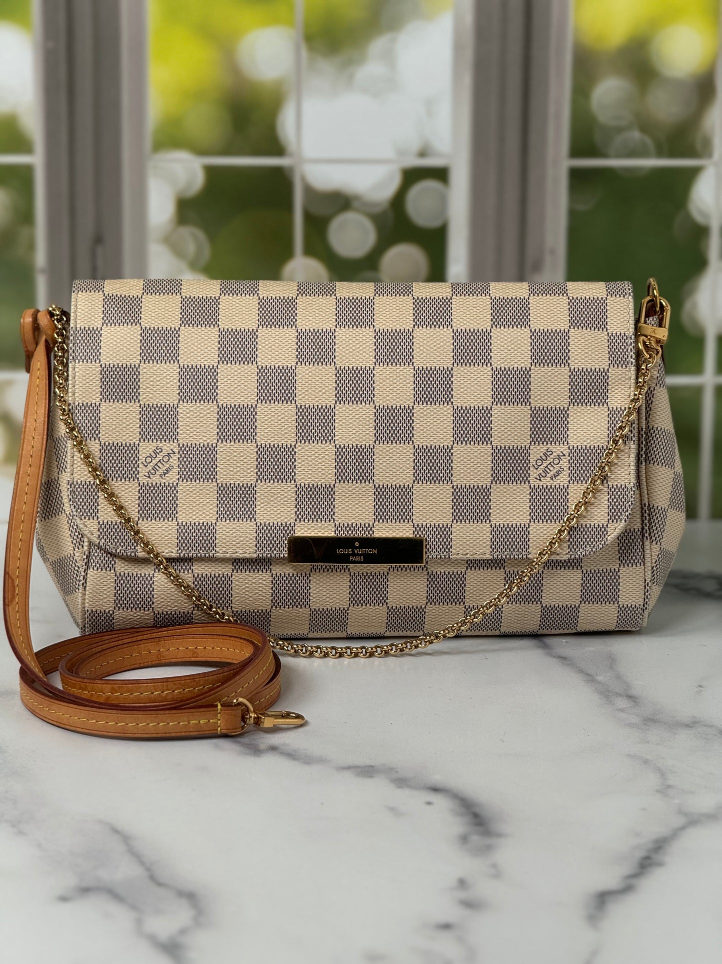 Preowned Louis Vuitton Favorite Damier Azur MM size