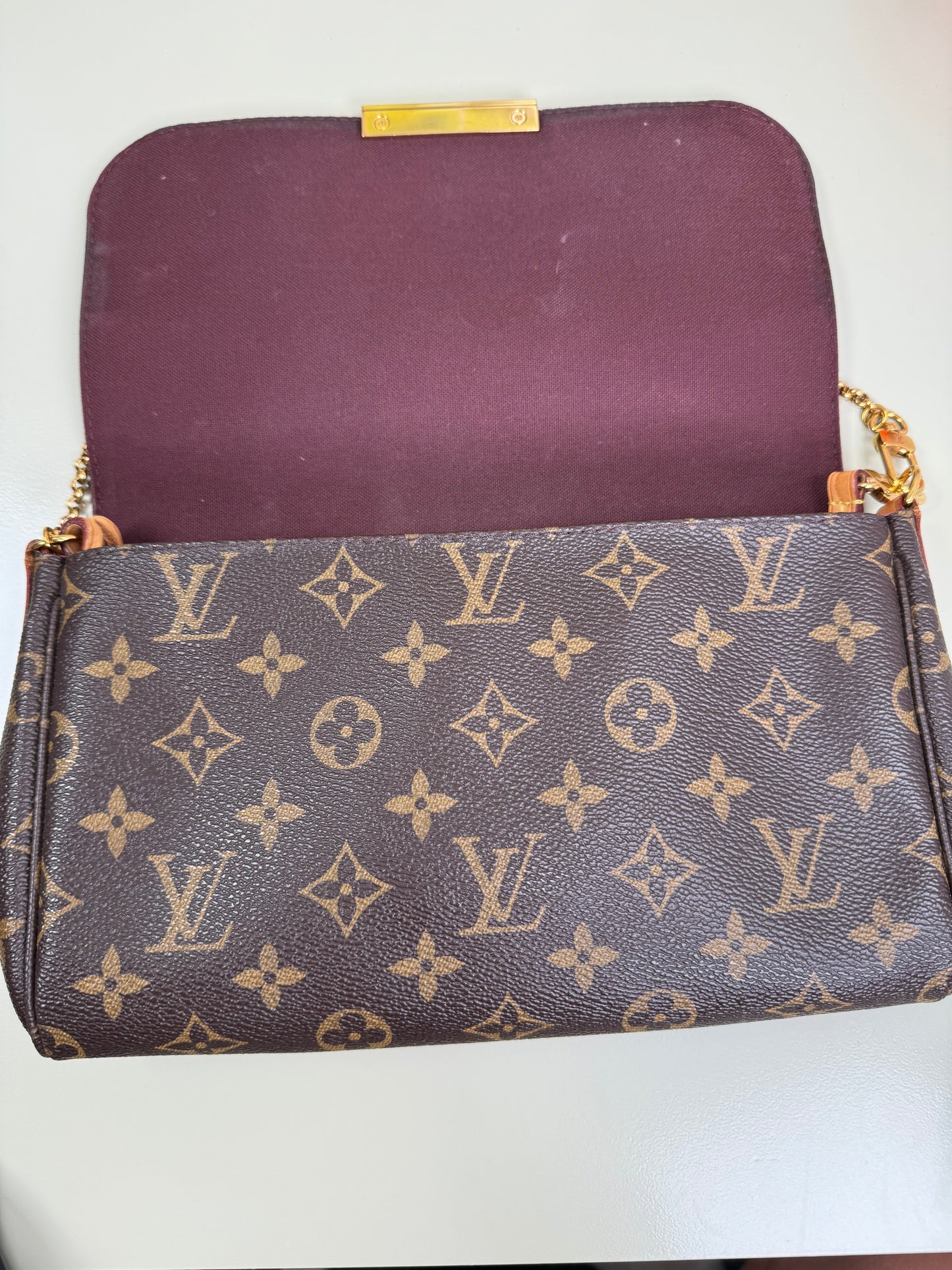 Preowned Louis Vuitton Favorite MM Size Monogram