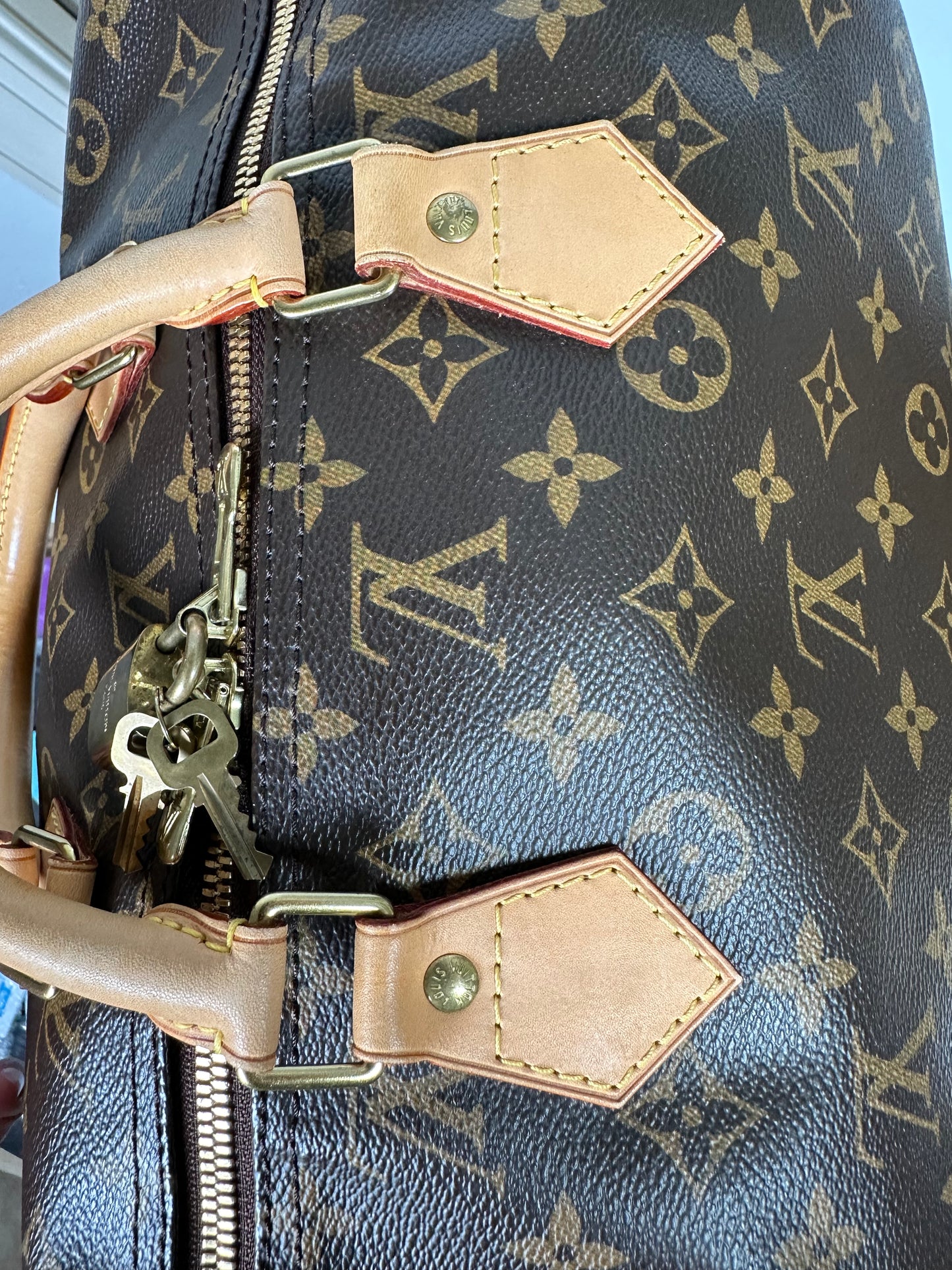 Pre-Owned Louis Vuitton Speedy 40 Monogram