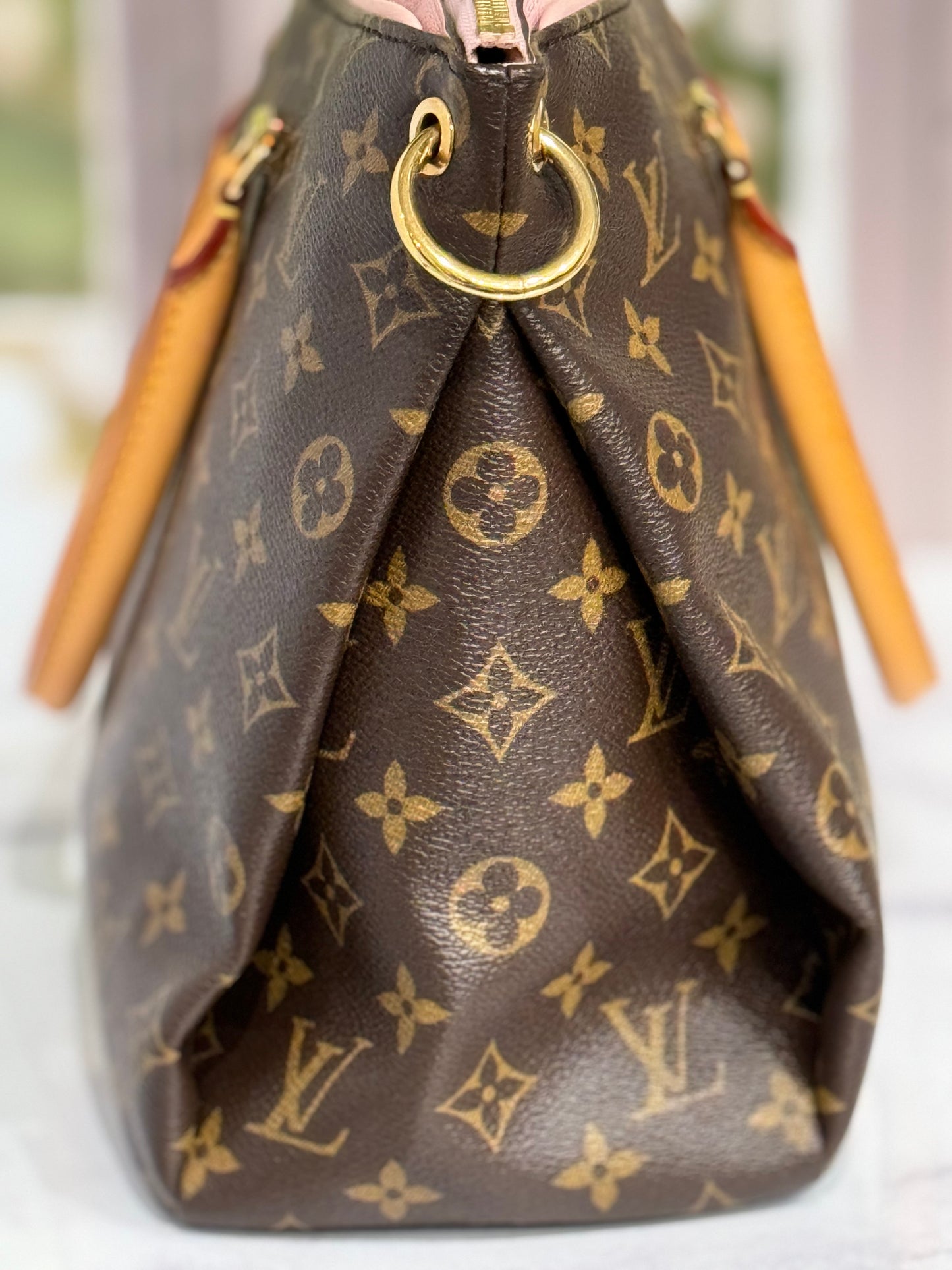 Pre-Owned Louis Vuitton Pallas MM monogram