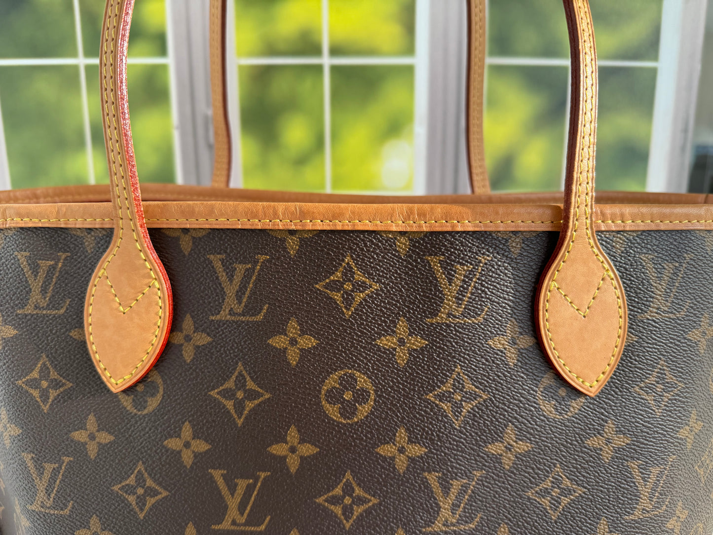 CA2109 Pre-Owned Louis Vuitton Neverful Mm size monogram