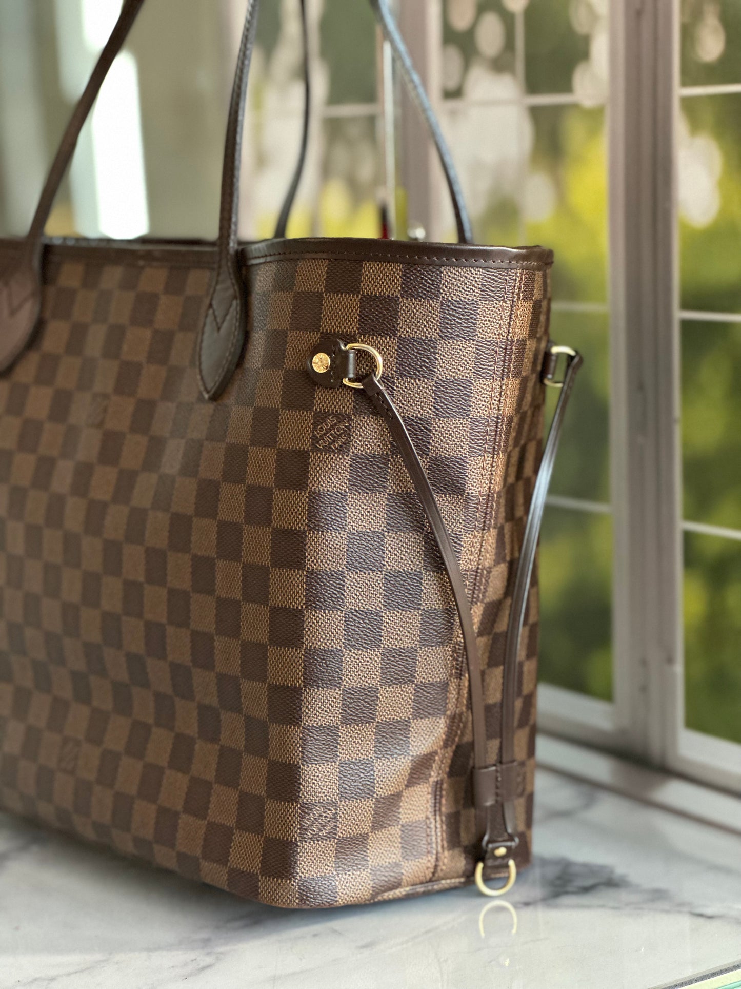 Preowned Louis Vuitton Neverful Damier Ebene MM size With pouch