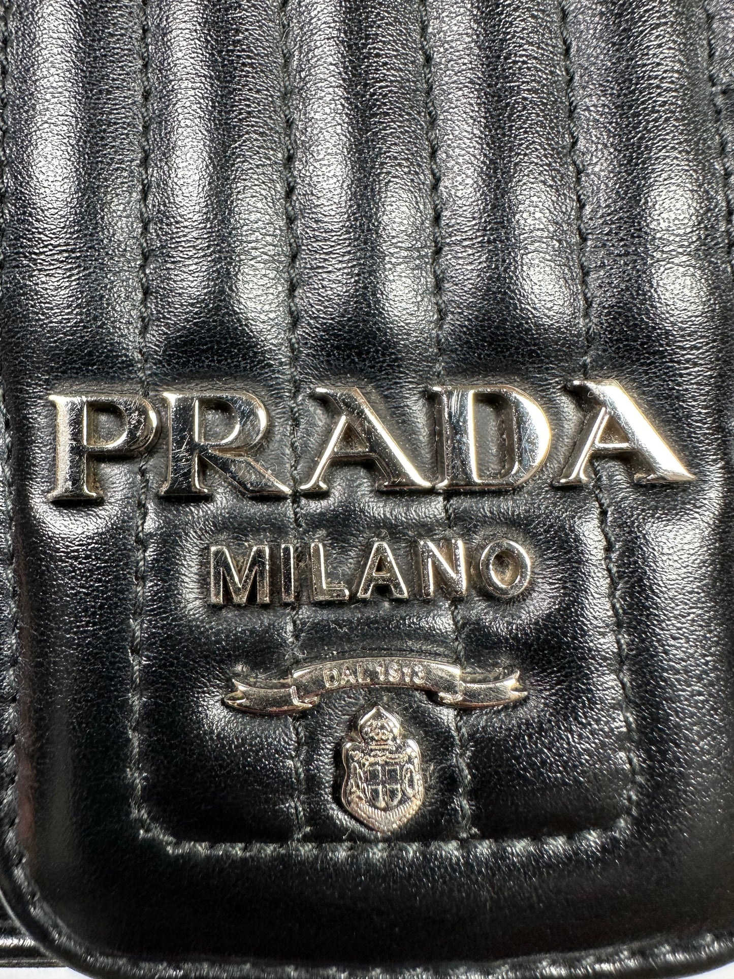 Pre-Owned Prada Chain Flap Bag Large