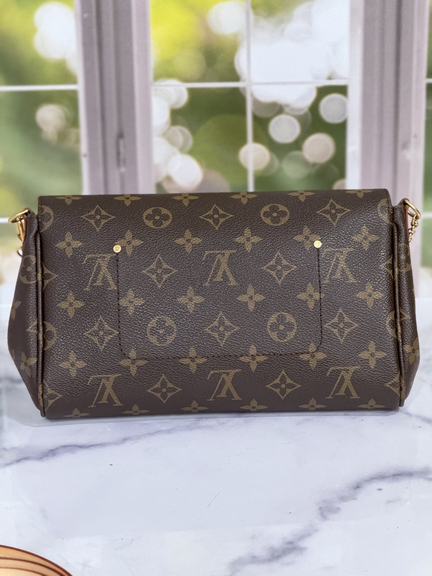 FL0165 Pre-Owned Louis Vuitton Favorite Monogram MM Brown Shoulder and Crossbody Bag