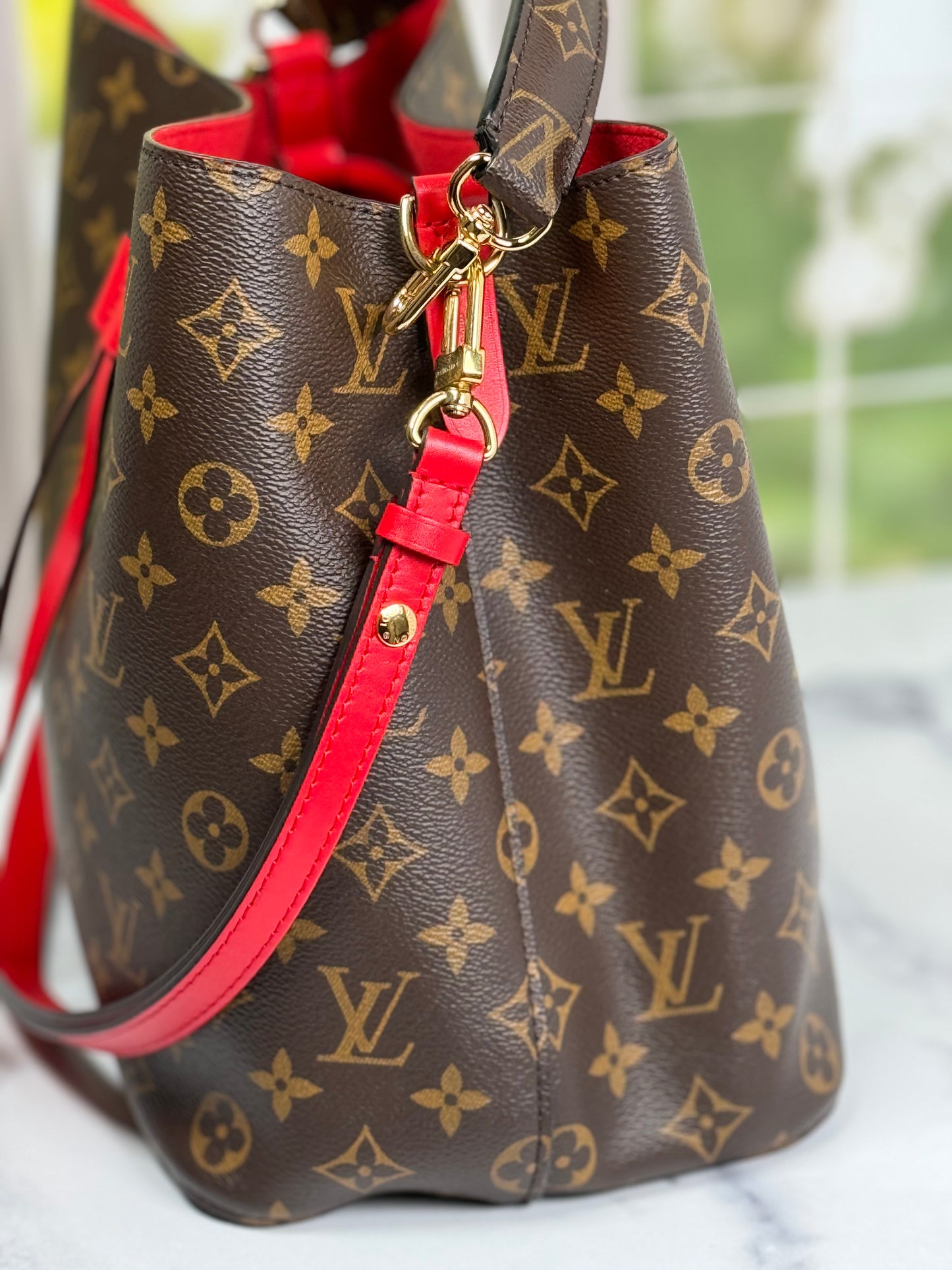 Preowned Louis Vuitton Neonoe monogram