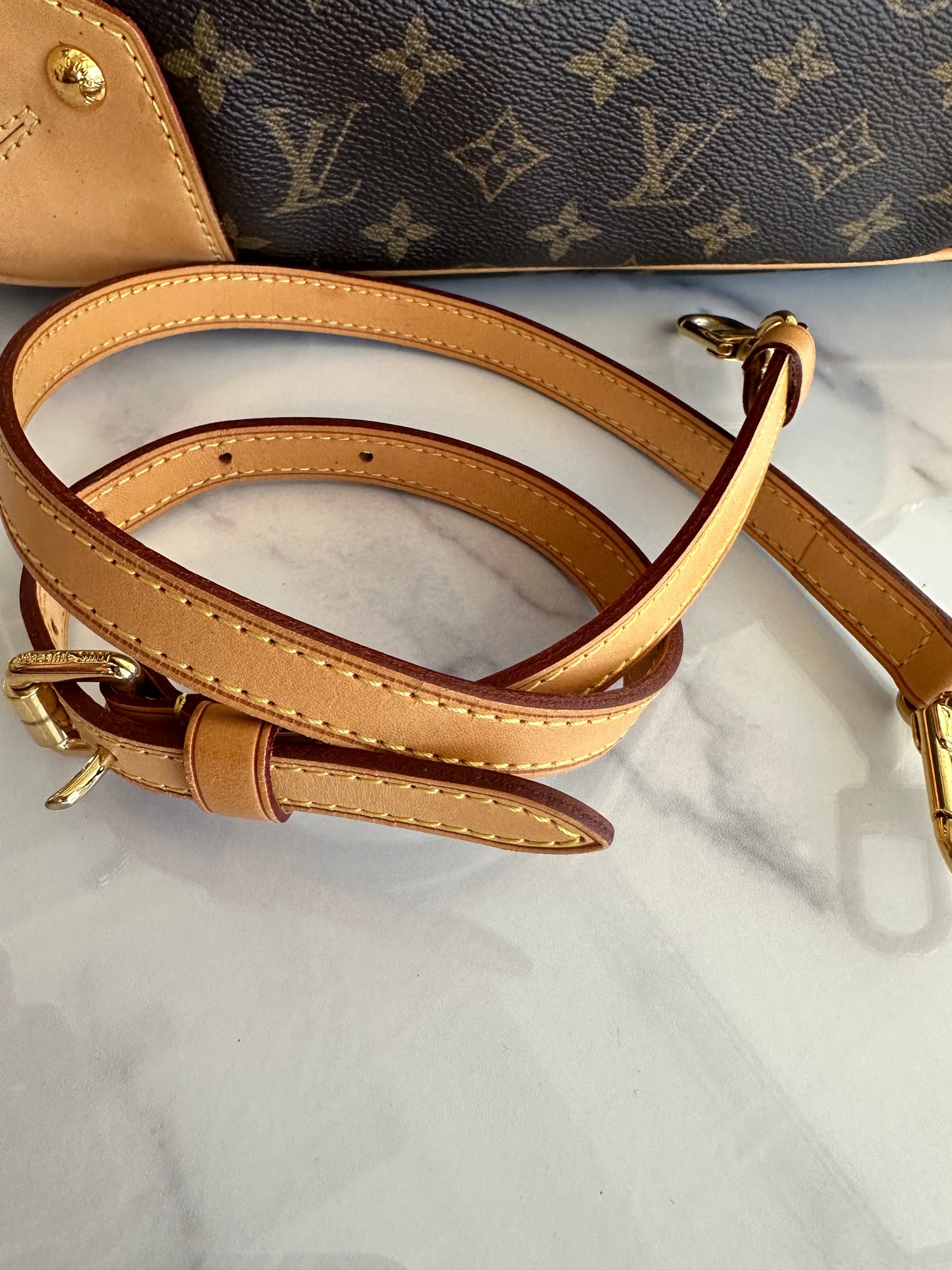 Preowned Louis Vuitton Estrella MM size Monogram