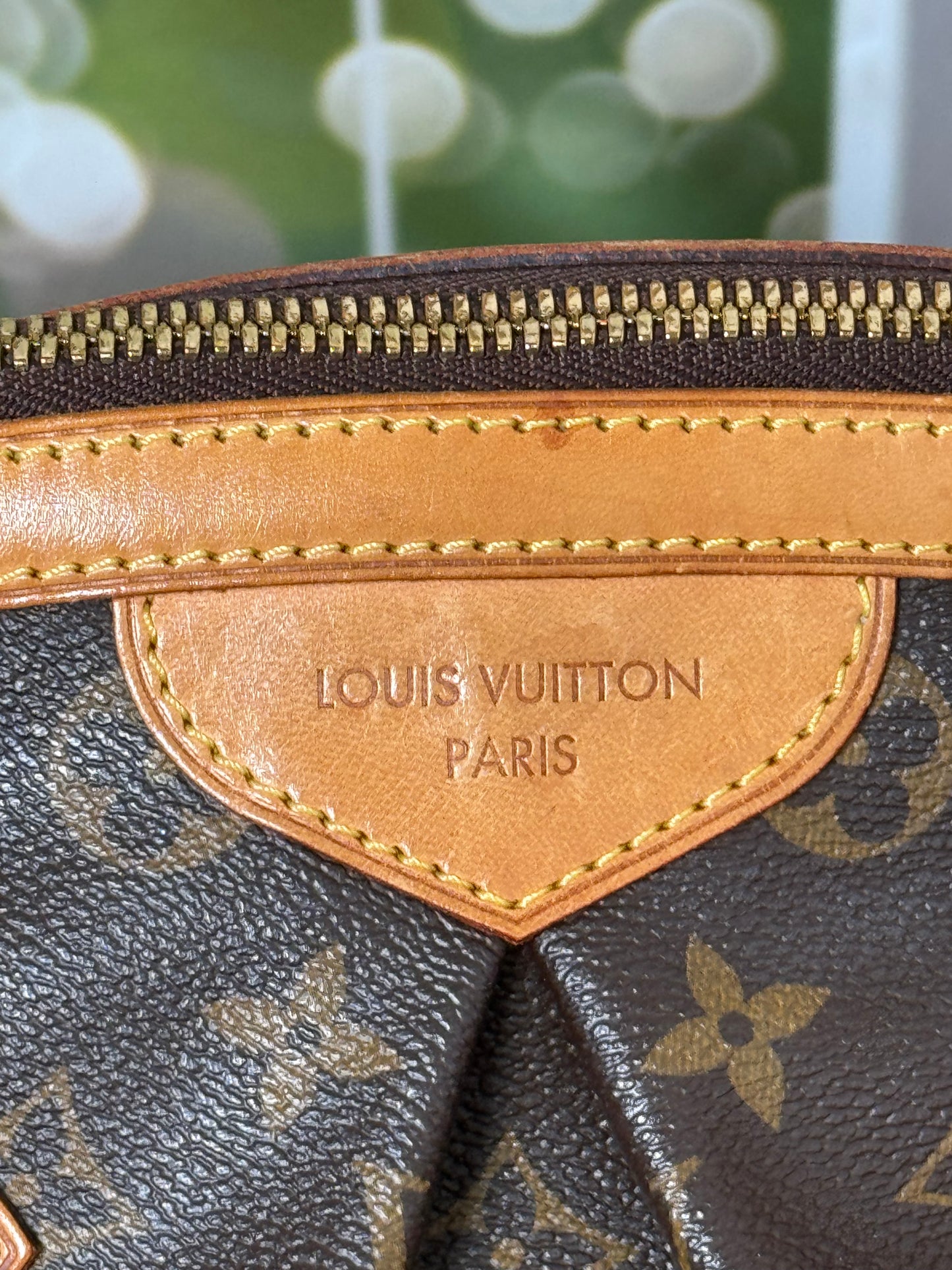 Preowned Louis Vuitton Tivoli Gm