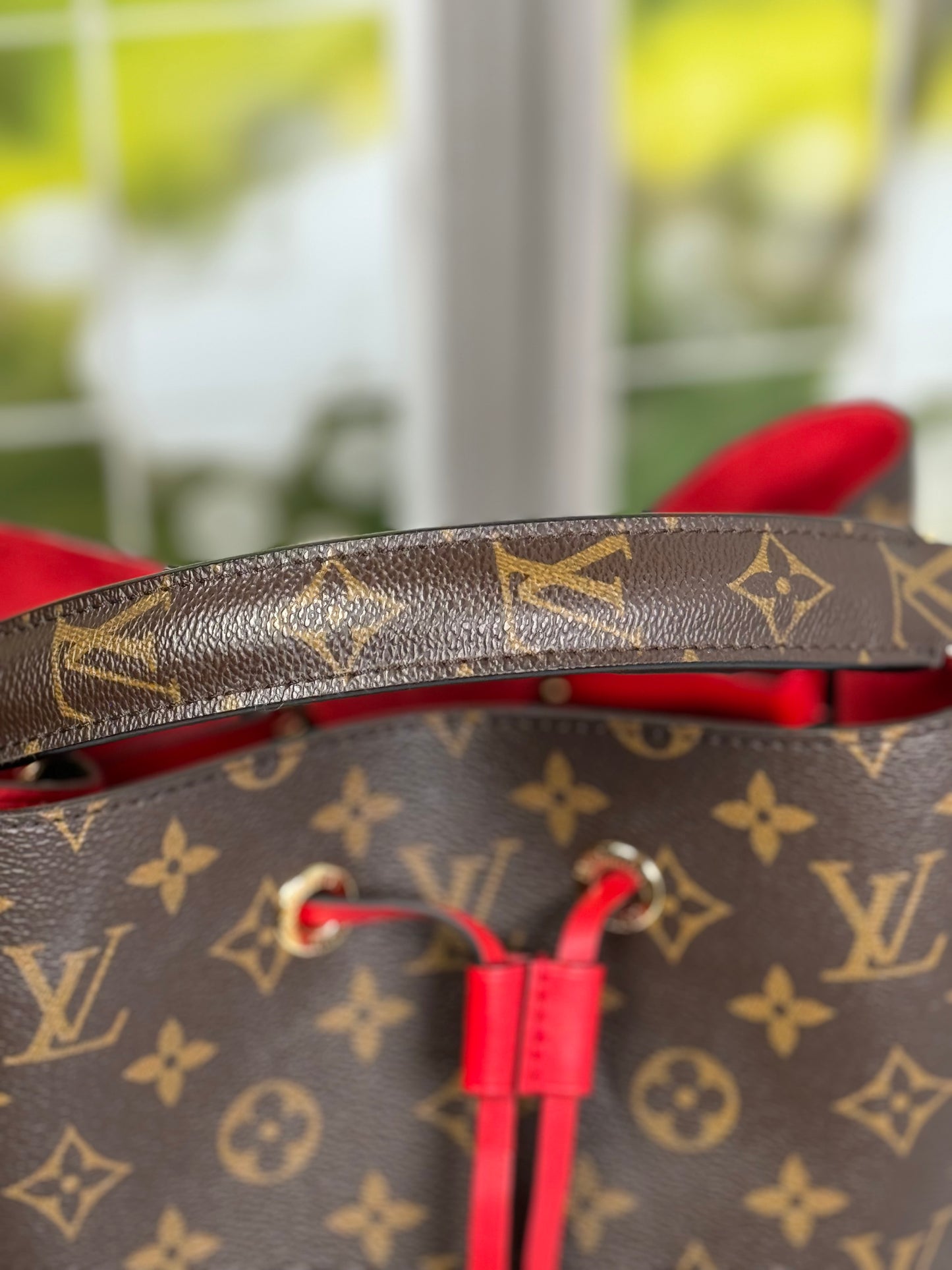 Preowned Louis Vuitton Neonoe monogram