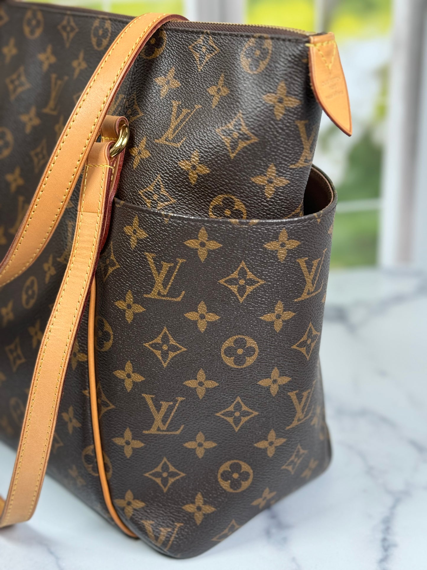 Preowned Louis Vuitton Totally Mm Size Monog