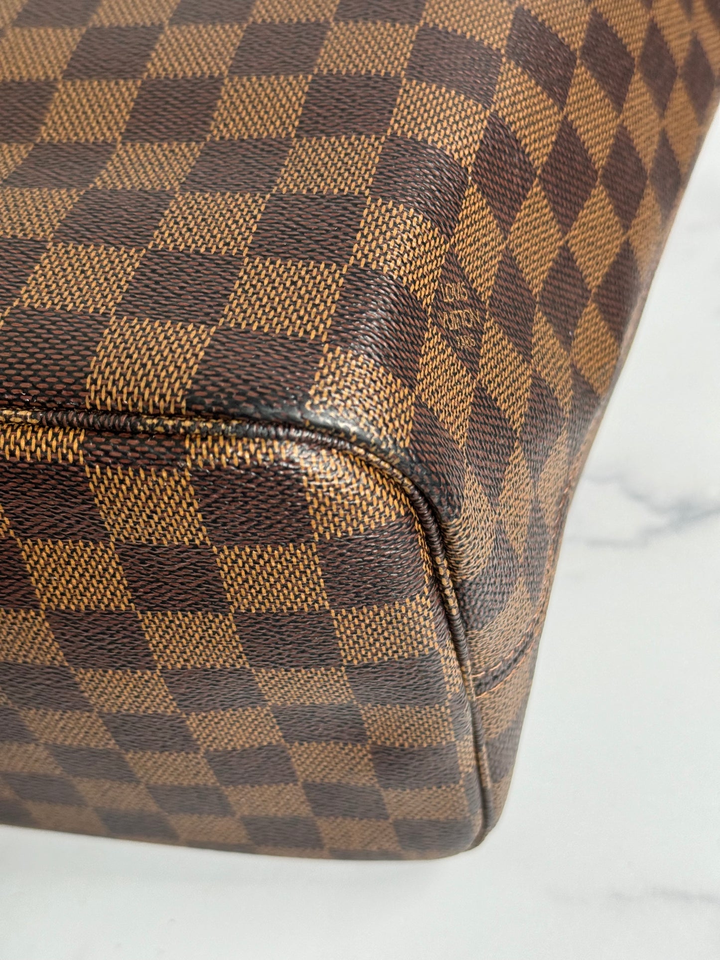 Preowned Louis Vuitton Neverful MM Size Damier Ebene