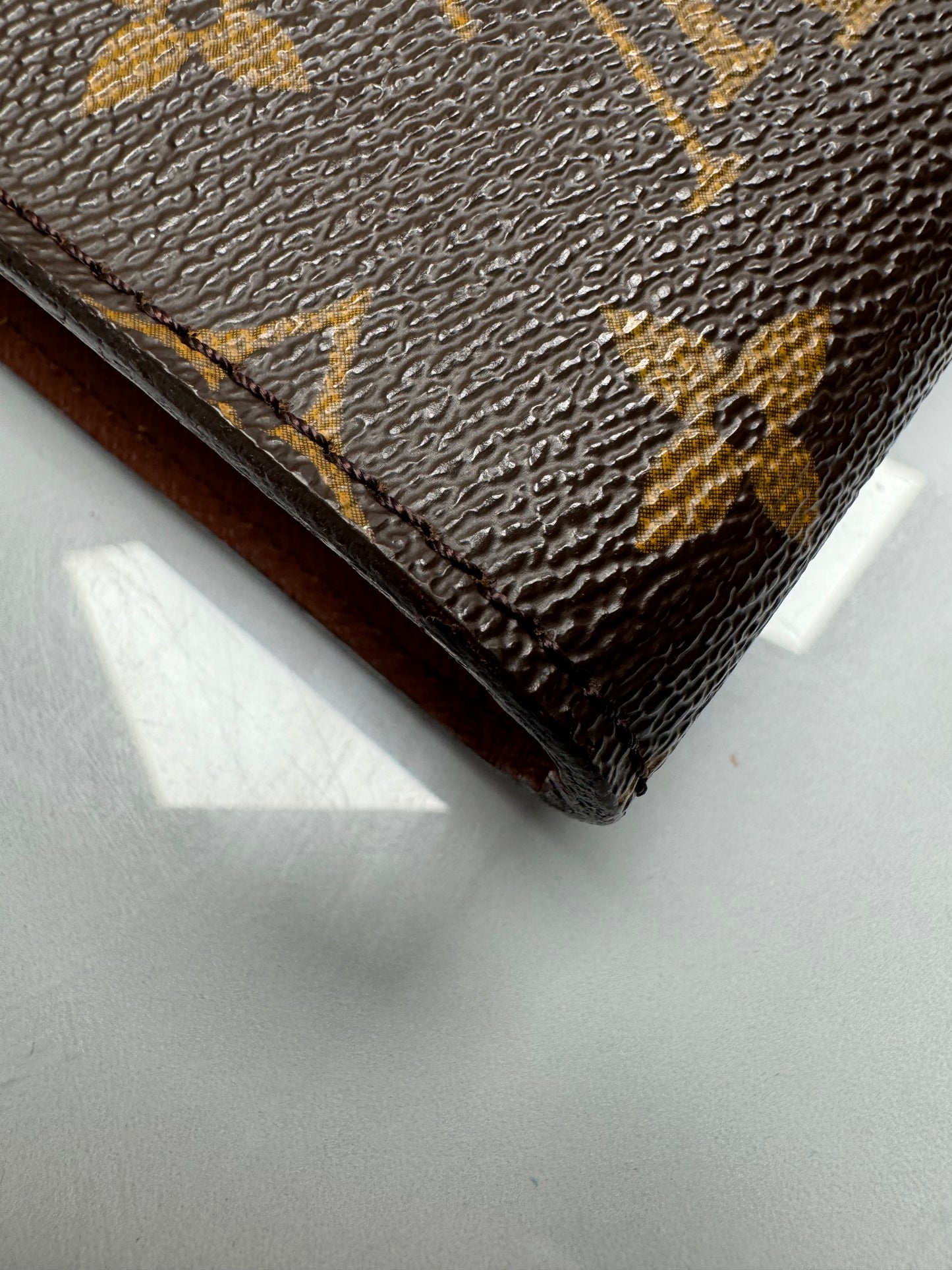 Preowned Louis Vuitton Bordeaux Crossbody bag