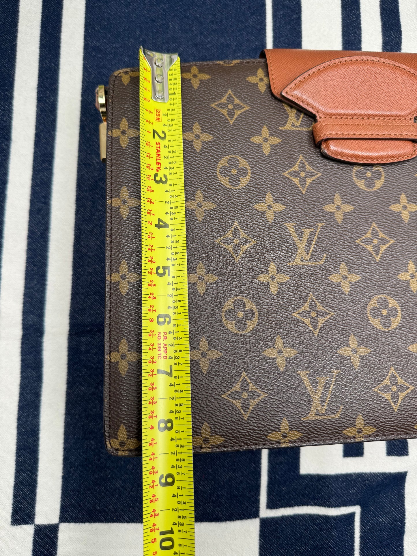 SR1907 Preowned Louis Vuitton Vintage Courcelle Crossbody Bag