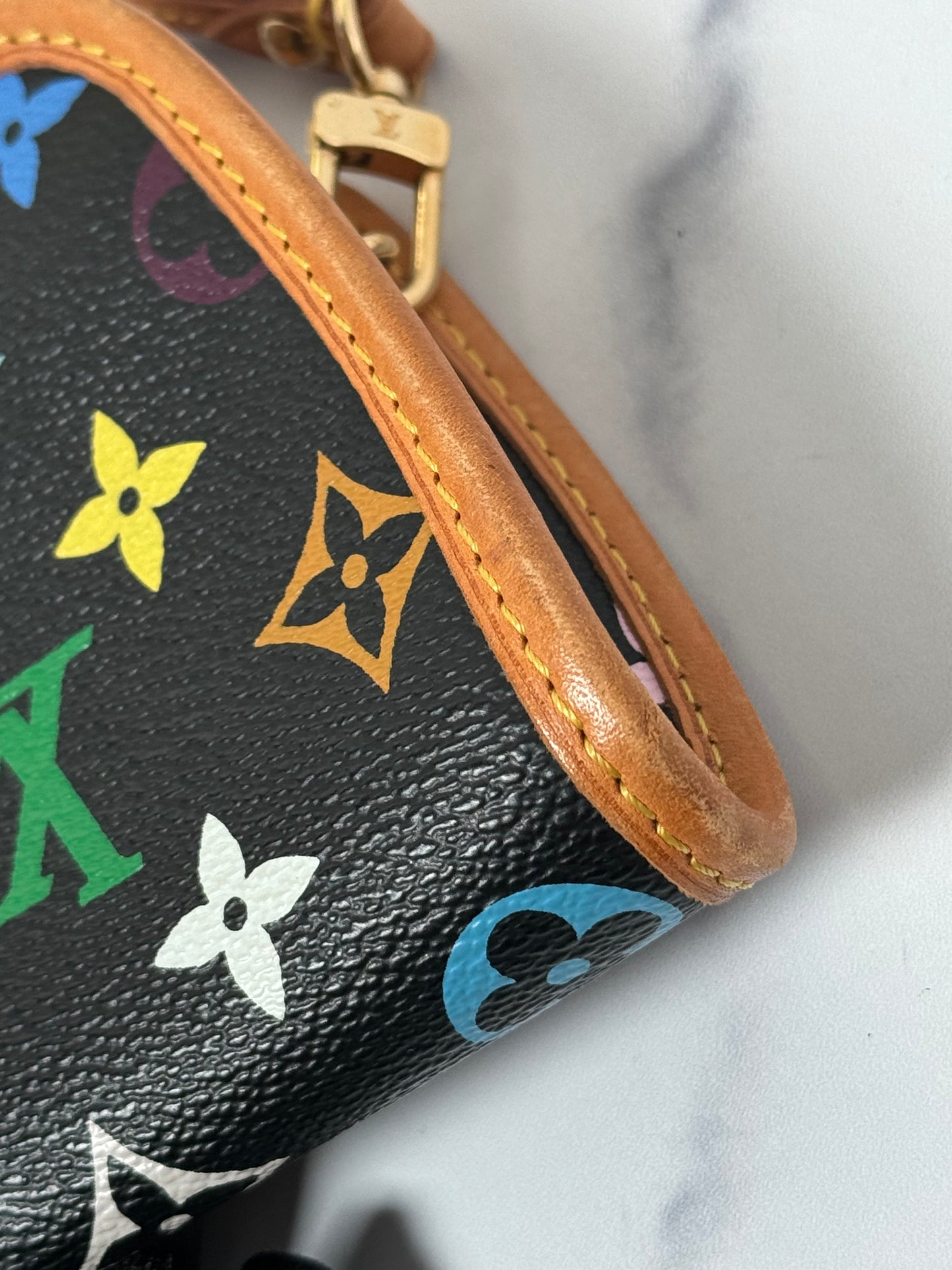 Preowned Louis Vuitton Shirley Multicolor Noir