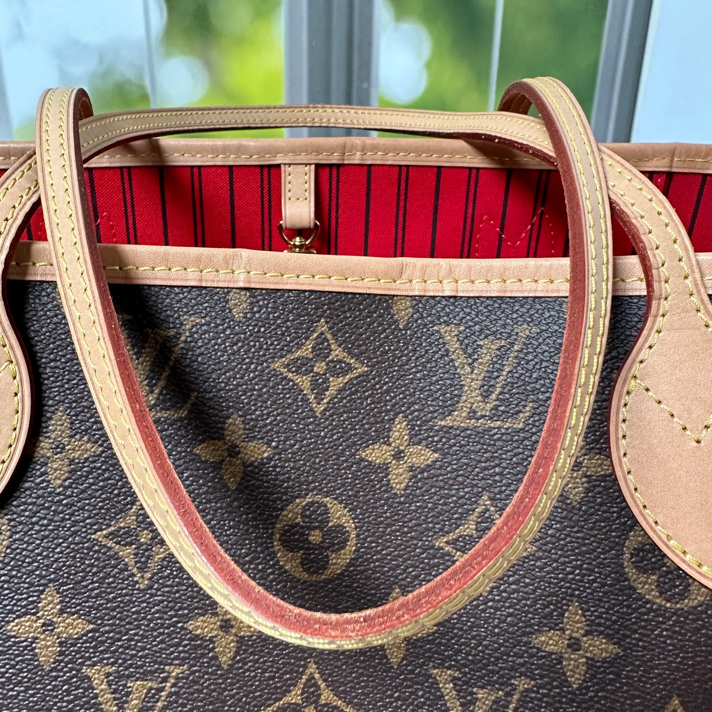 Preowned Louis Vuitton Neverful MM size Monogram