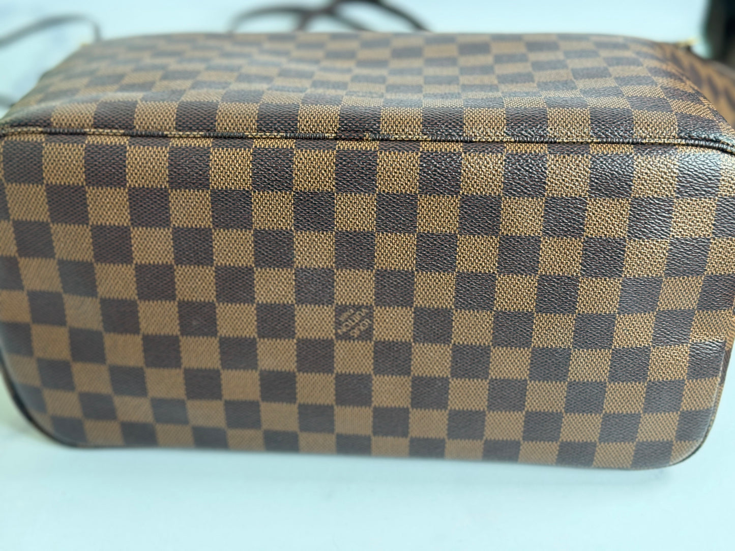 Preowned Louis Vuitton Neverful MM Size Damier Ebene