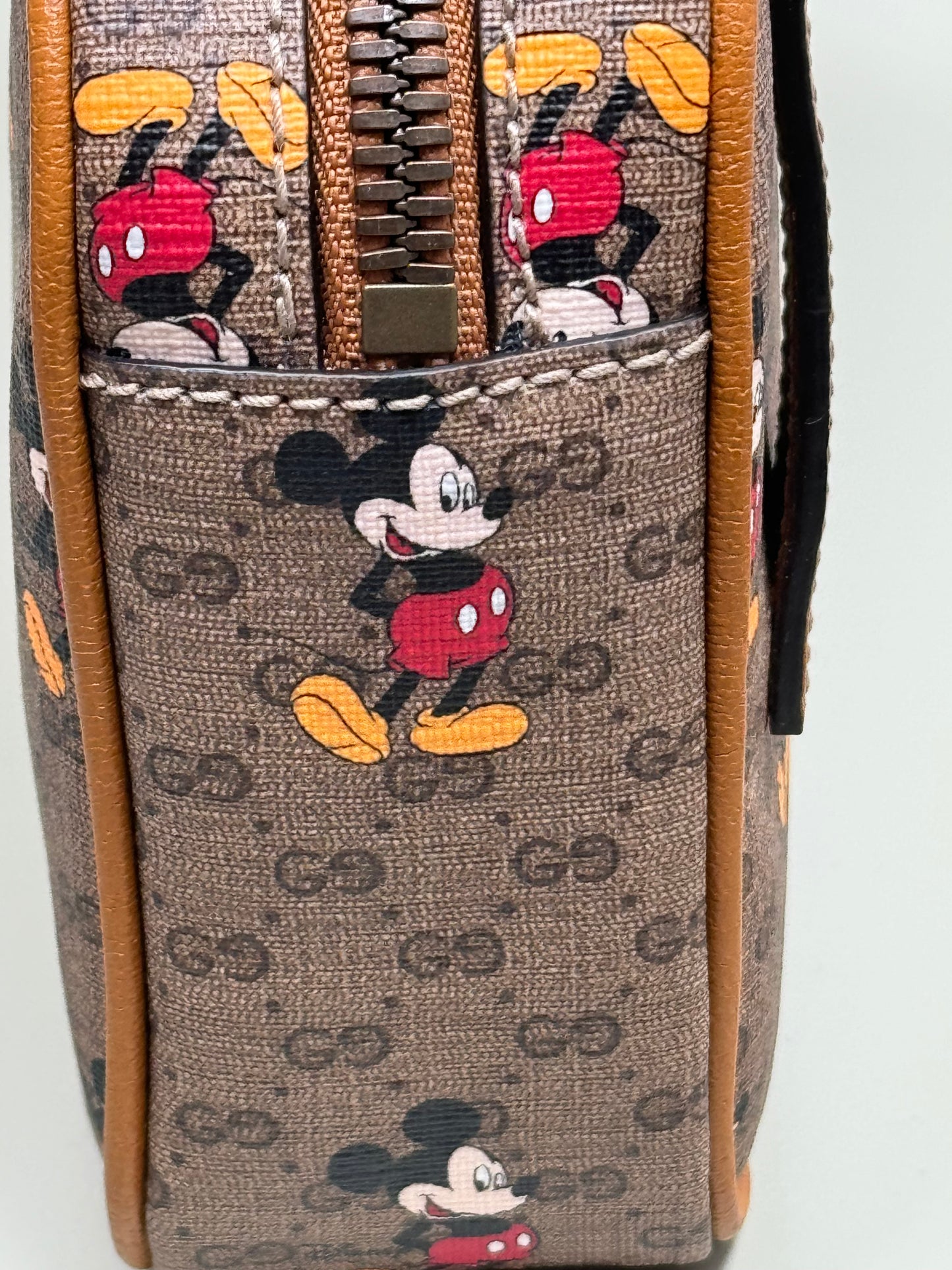 Preowned Gucci Disney Beltbag