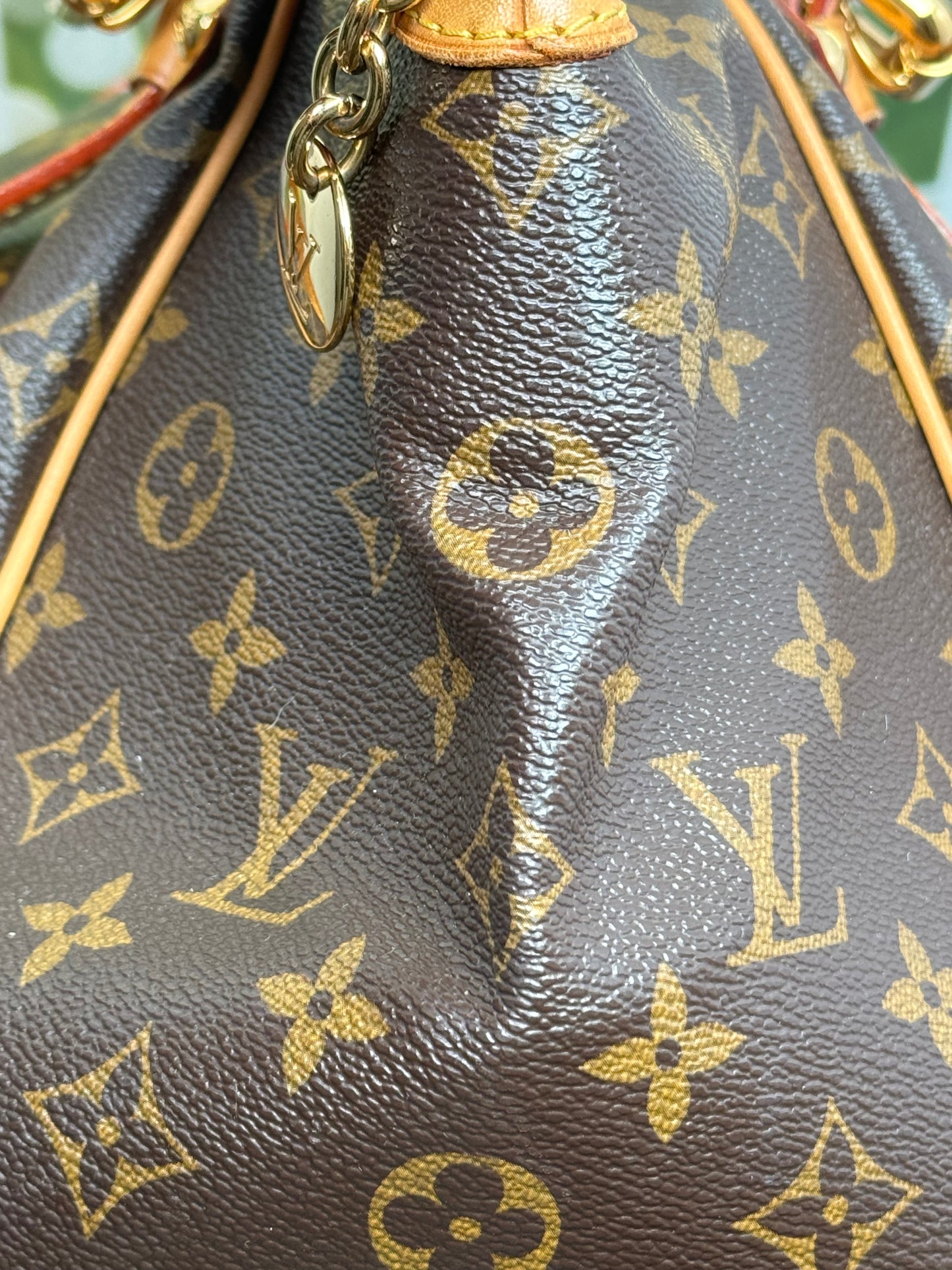 Preowned Louis Vuitton Tivoli Gm