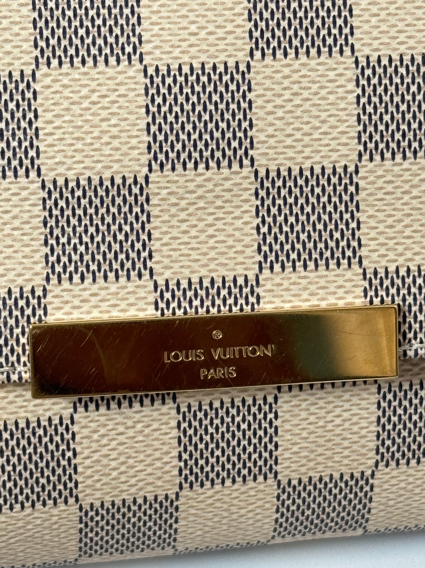 Preowned Louis Vuitton Favorite Damier Azur MM size