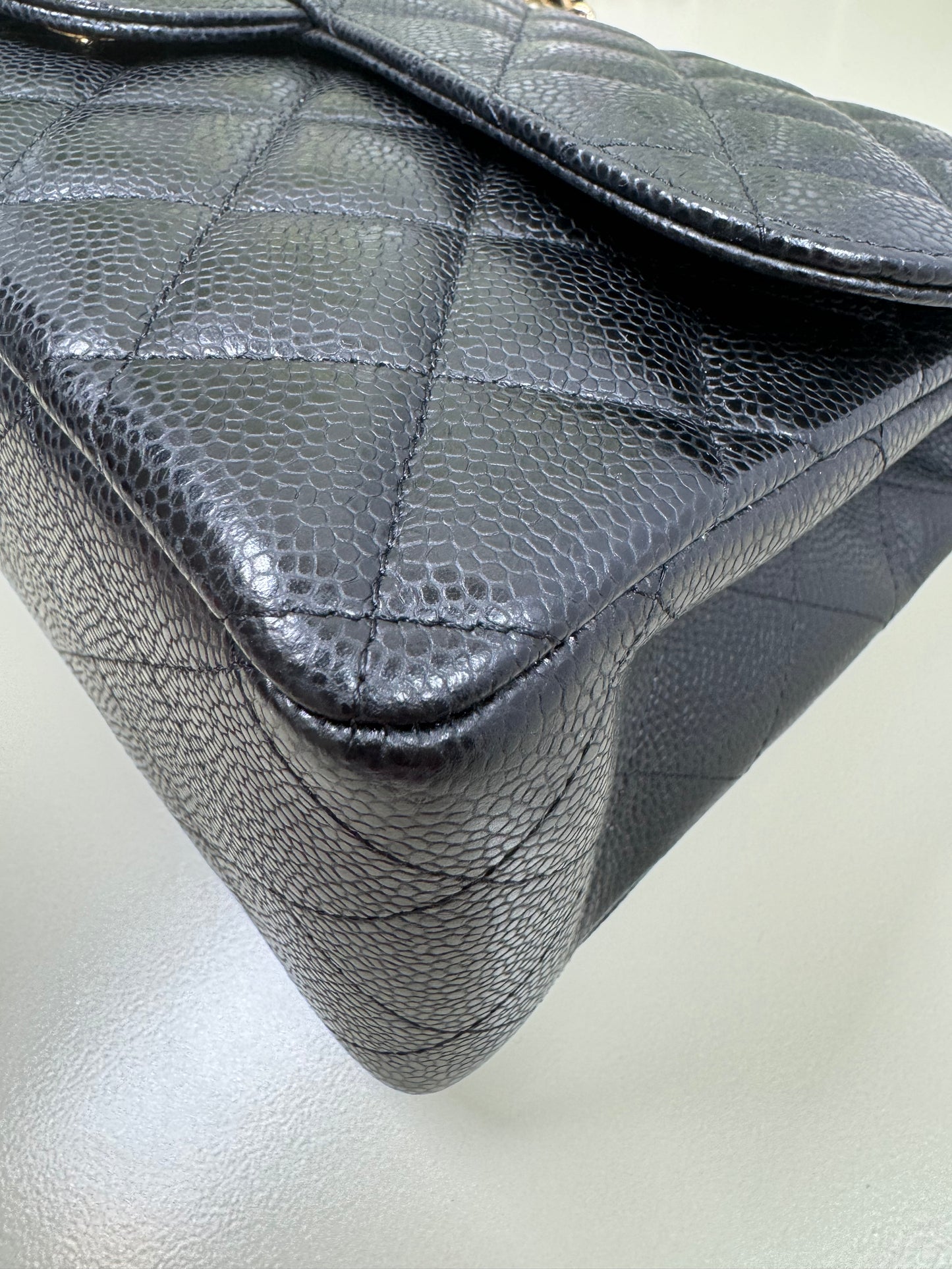 Preowned Chanel Jumbo Single Flap Caviar GHW