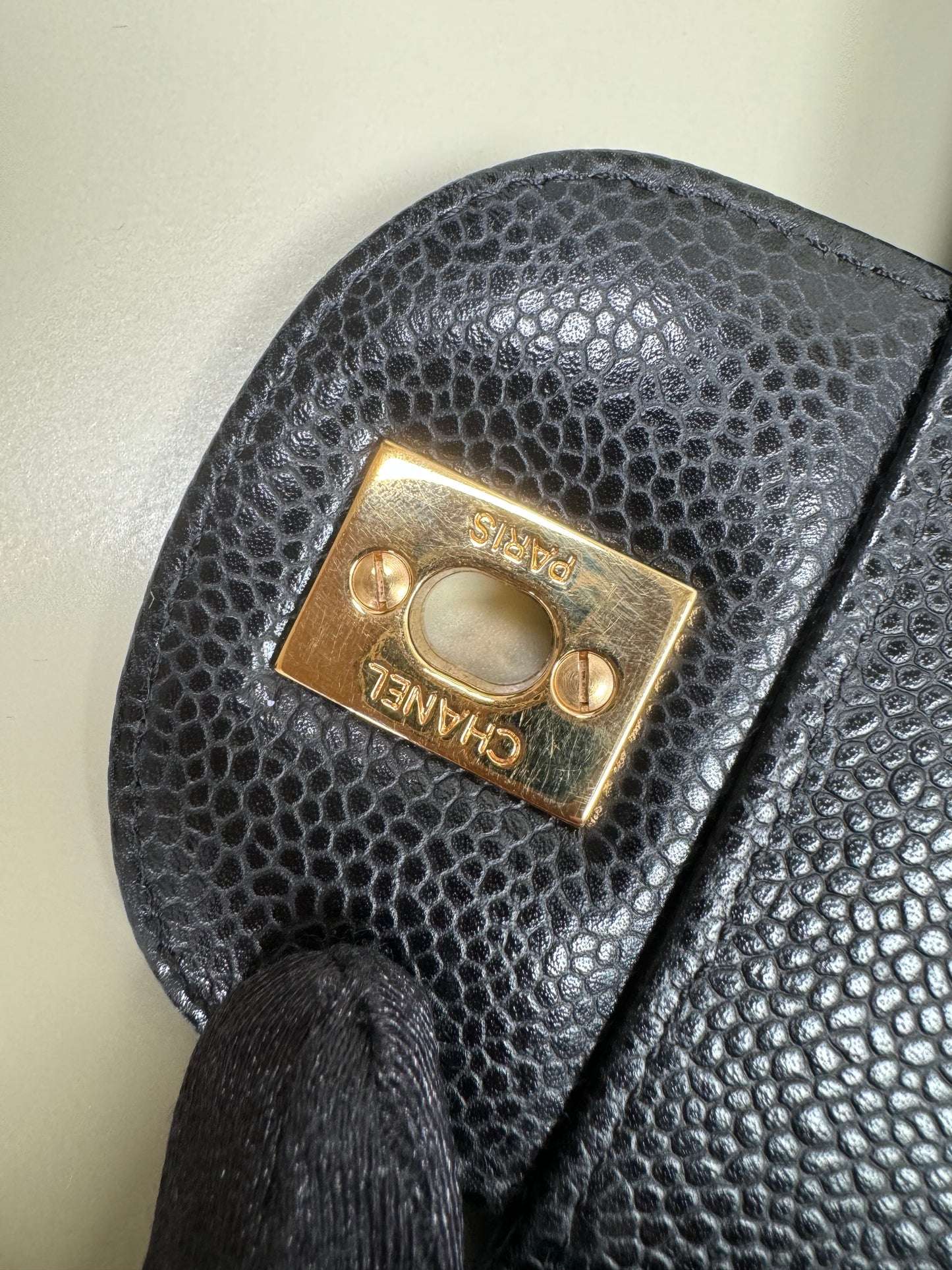 Preowned Chanel Jumbo Single Flap Caviar GHW