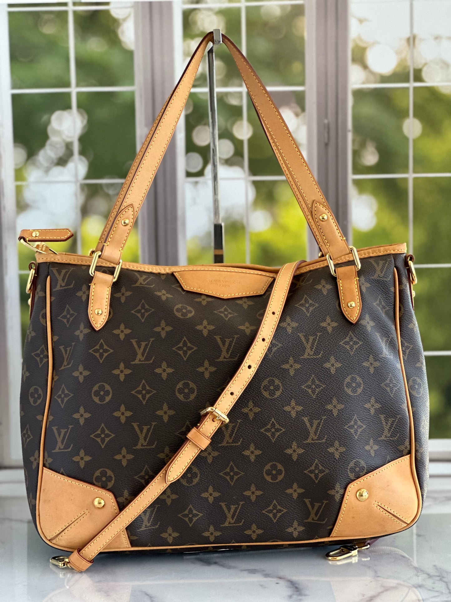 Preowned Louis Vuitton Estrella MM size Monogram