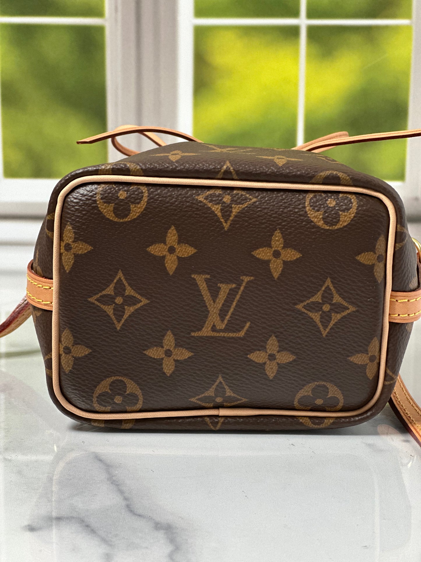 Preowned Louis Vuitton NeoNoe BB