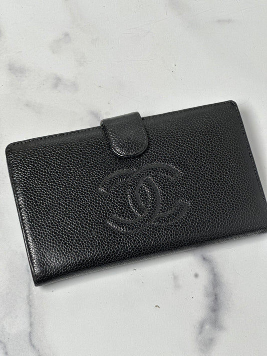 Preowned chanel Wallet Black