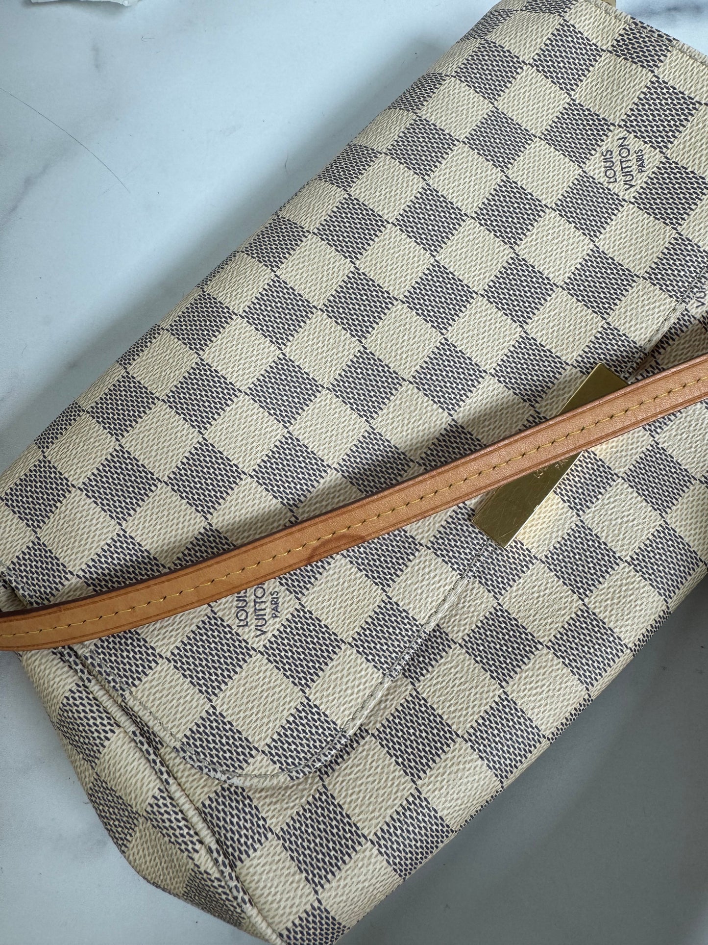 Preowned Louis Vuitton Favorite Damier Azur MM size