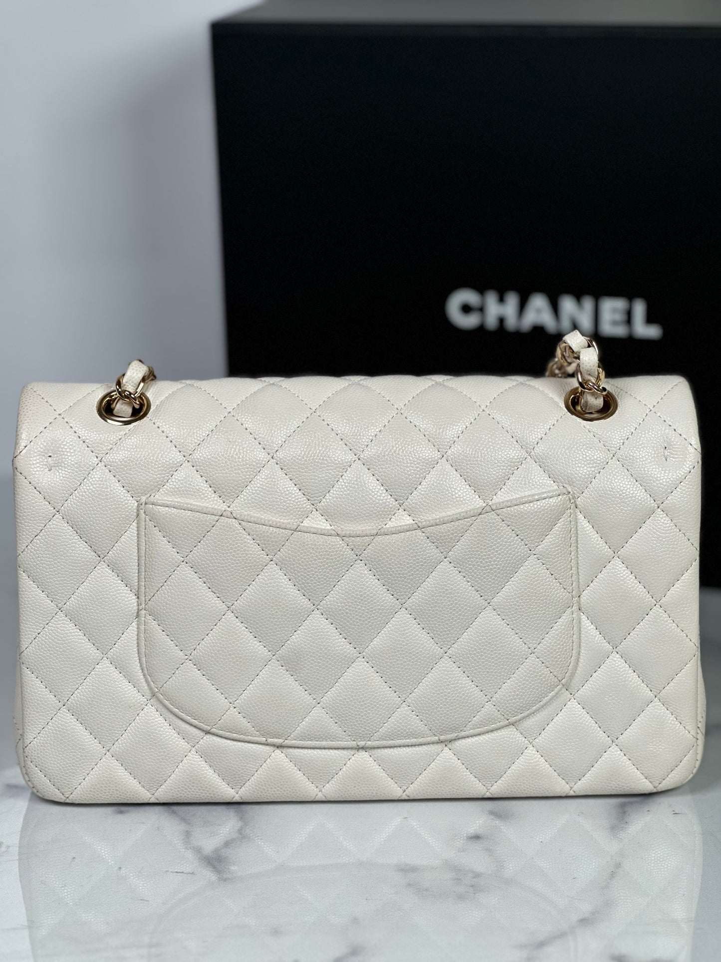 Pre-Owned Chanel Classic Double Flap Ivory LGHW Series 29