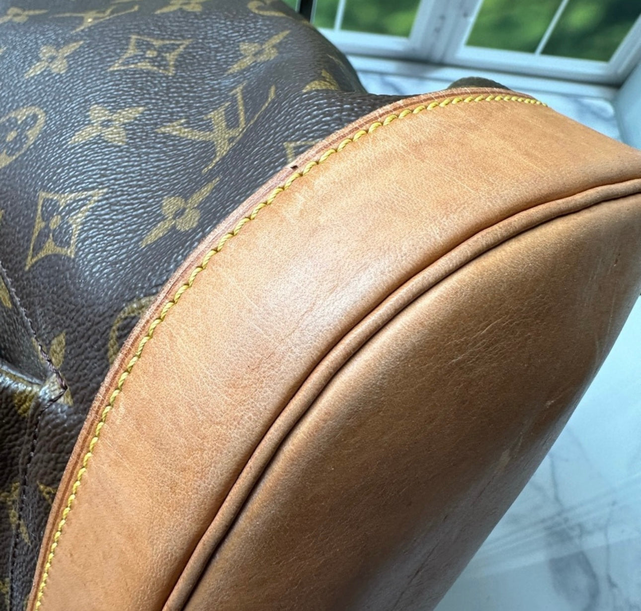 Pre-Owned Louis Vuitton Montsouris GM monogram