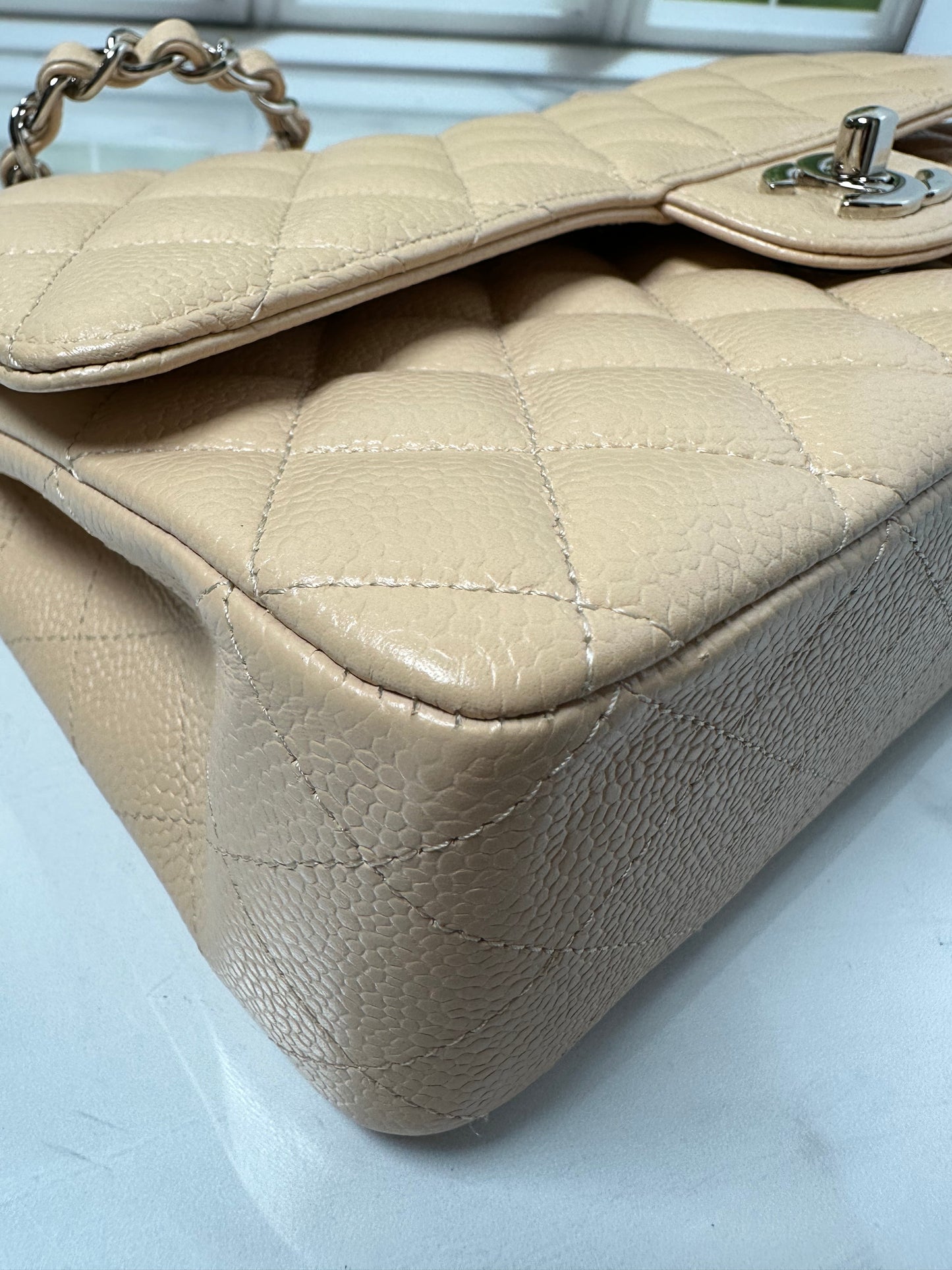 Preowned Circa 2017 00V/Virevoltant Post-Millennial (Gen-Z Series/Revolving Color-Style) SC-A01112 CHANEL 11.12 Medium M/L Timeless Classic Quilted Double Flap Beige Clair Grained/Embossed Calfskin( Pebbled Caviar) 80% Sheepskin 20% Calfskin Lining MW/Met