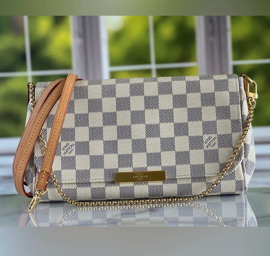 Pre-Owned LV Favorite MM size