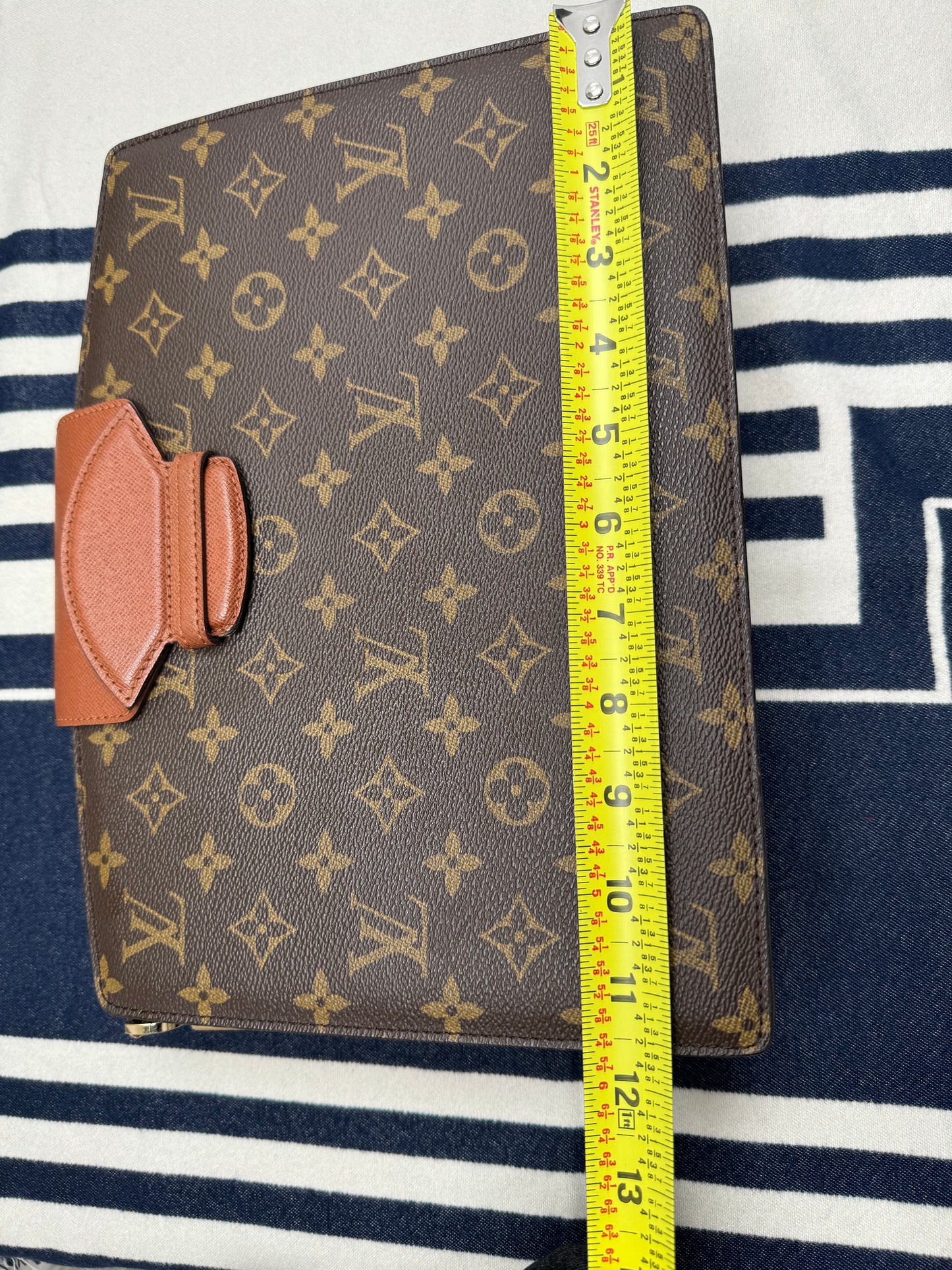 SR1907 Preowned Louis Vuitton Vintage Courcelle Crossbody Bag