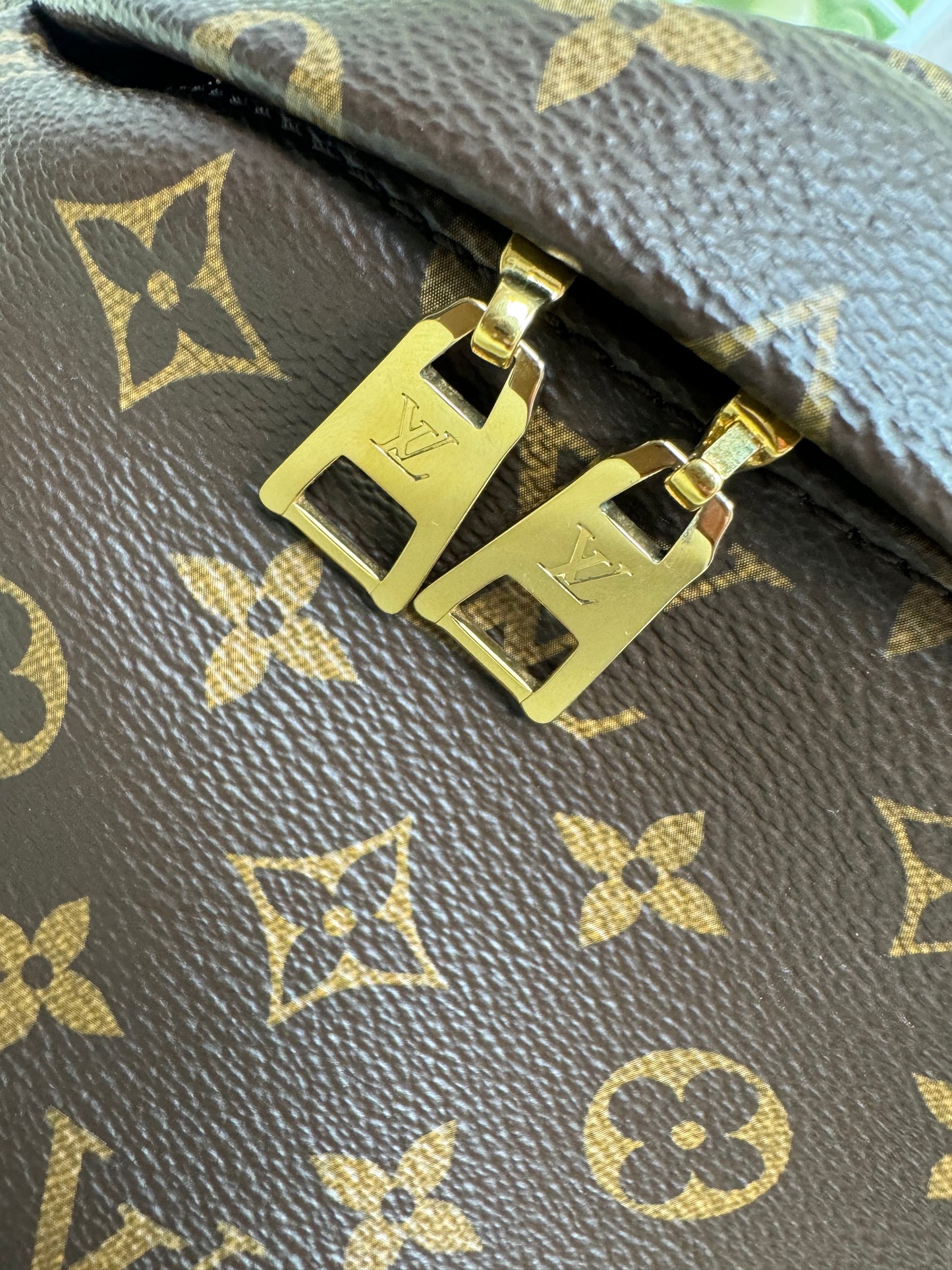 Preowned Louis Vuitton Bumbag Monogram