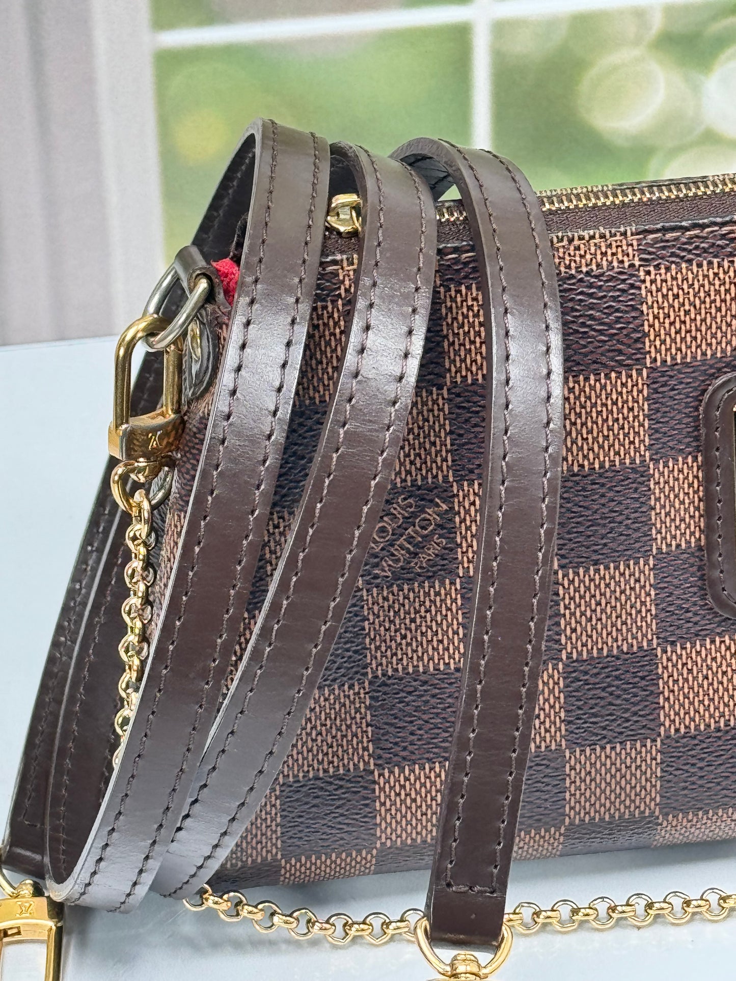 Preowned Louis Vuitton Eva Clutch Damier Ebene