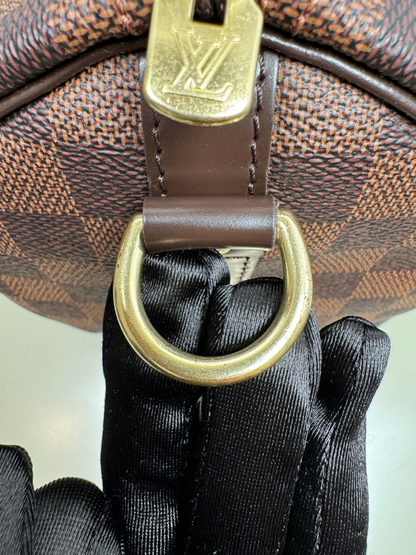 Preowned Louis Vuitton Speedy 30B Damier Ebene