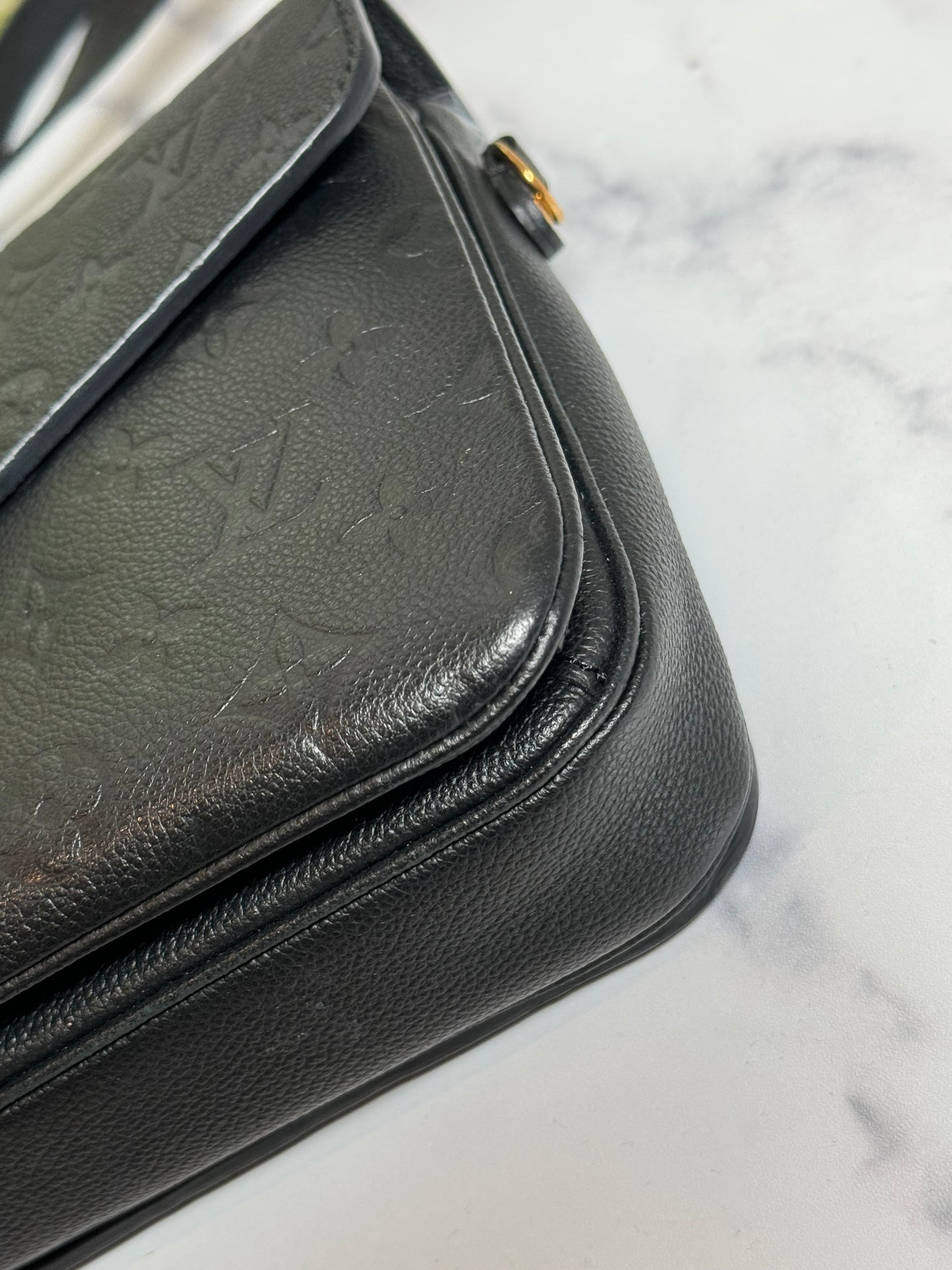 Preowned Louis Vuitton Metis Empreinte Noir