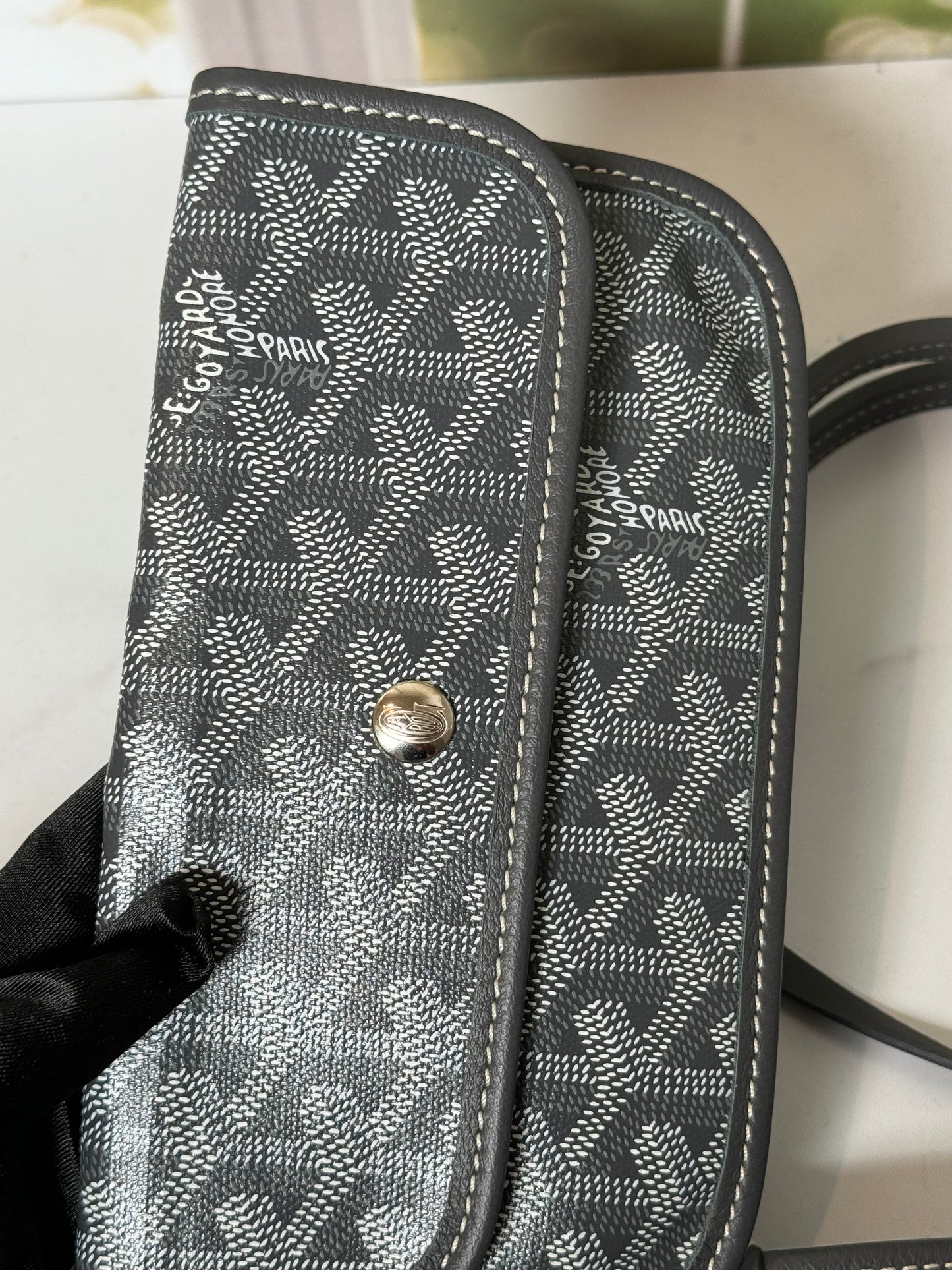 Preowned Goyard PM size