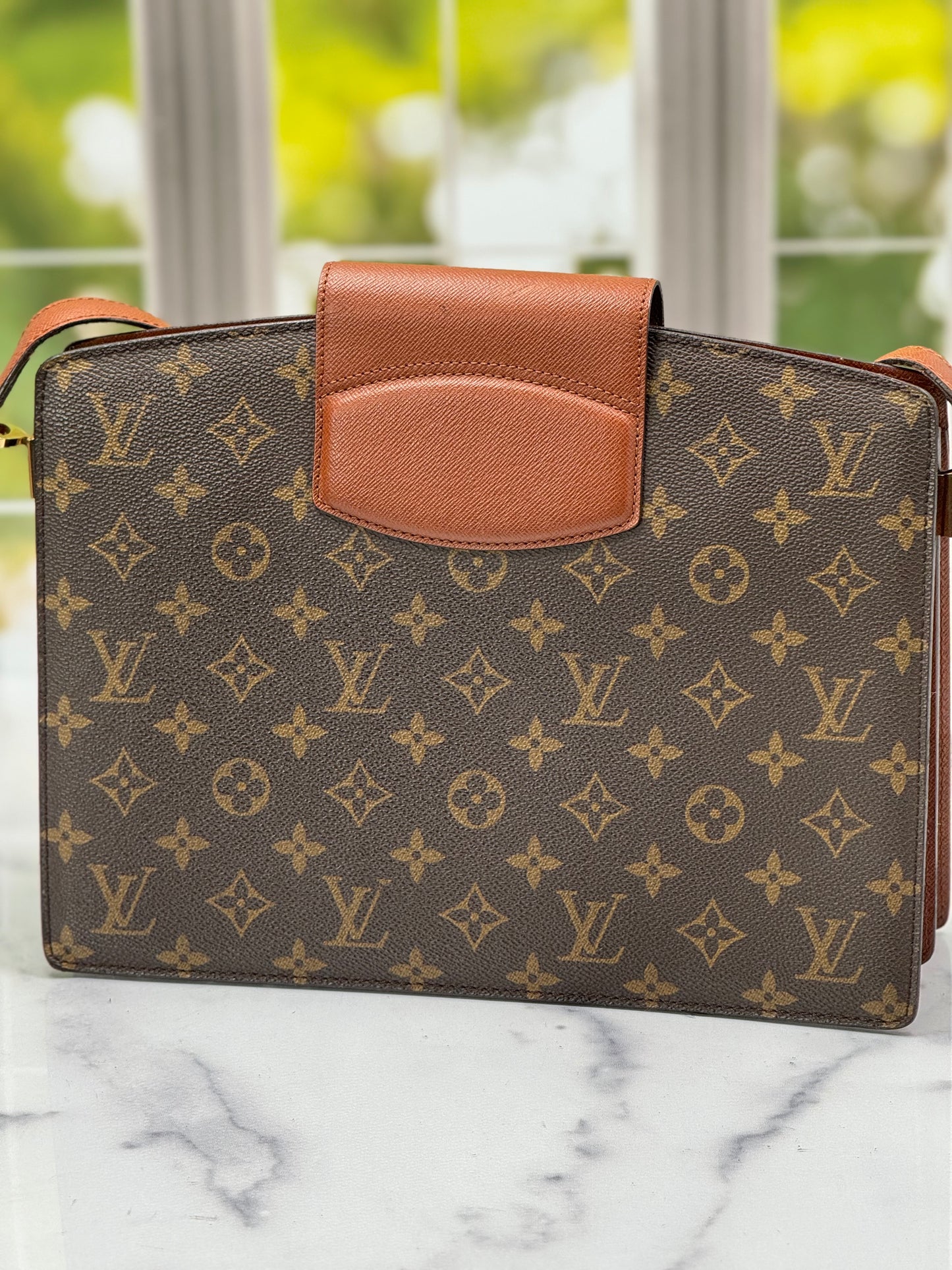 SR1907 Preowned Louis Vuitton Vintage Courcelle Crossbody Bag