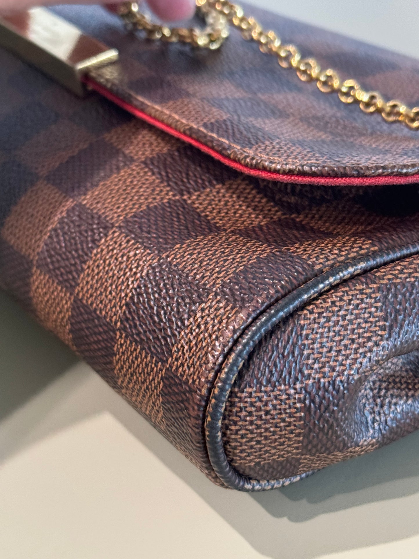 Preowned Louis Vuitton Favorite Damier Ebene MM size