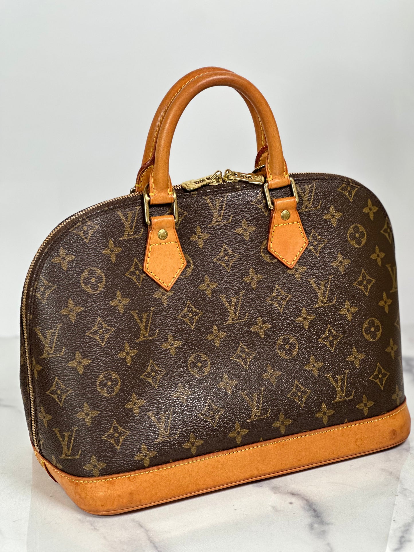 Pre-Owned Louis Vuitton Alma Monogram PM