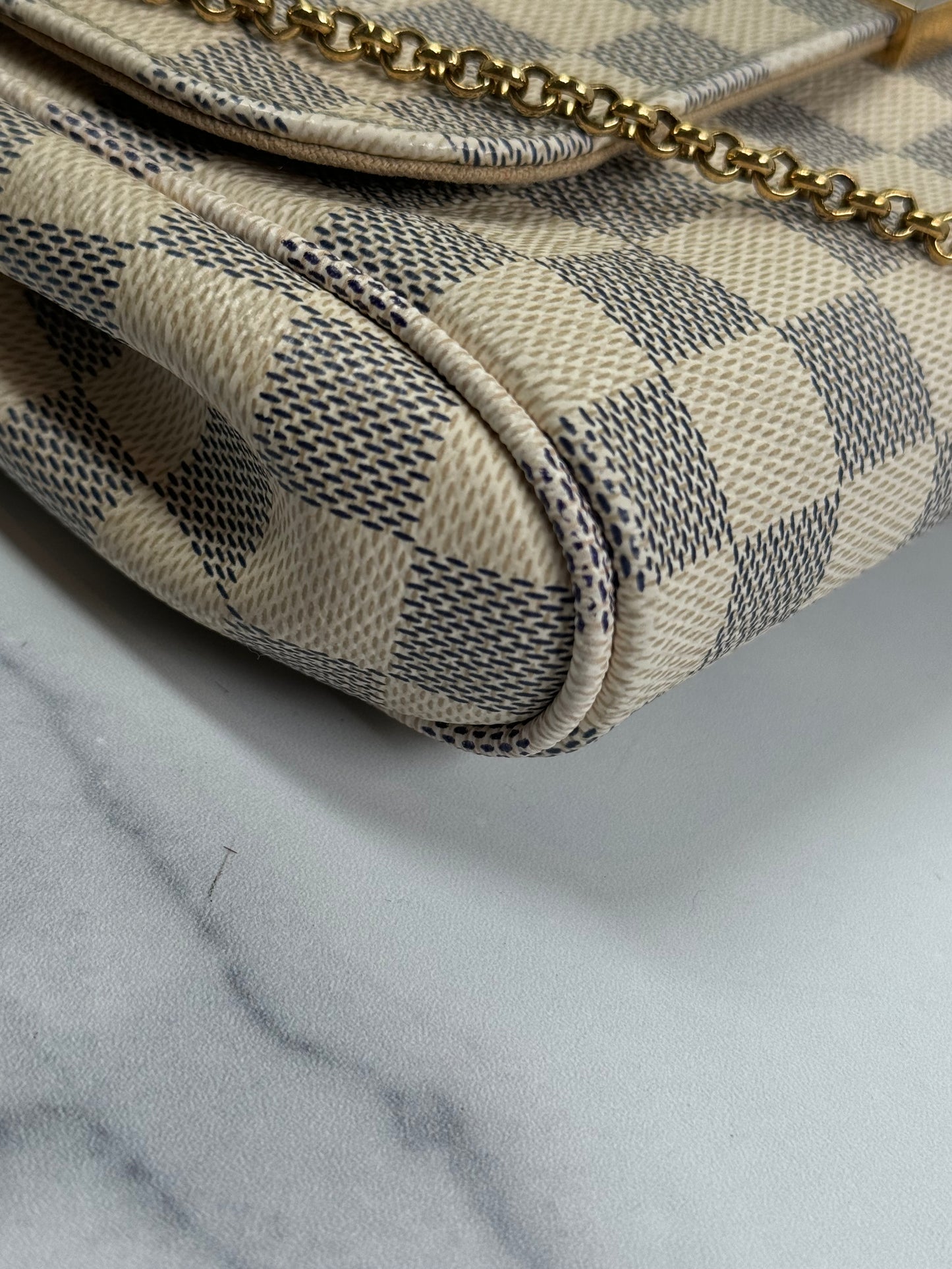 Preowned Louis Vuitton Favorite Damier Azur MM size