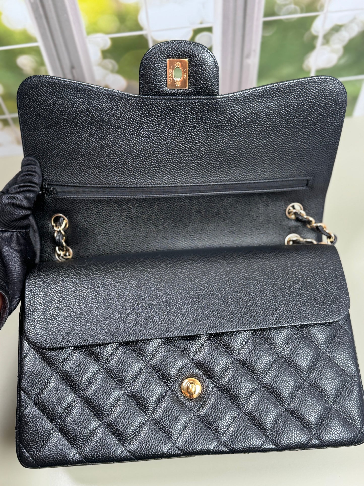 Preowned Chanel Jumbo Classic Flap GHW Caviar