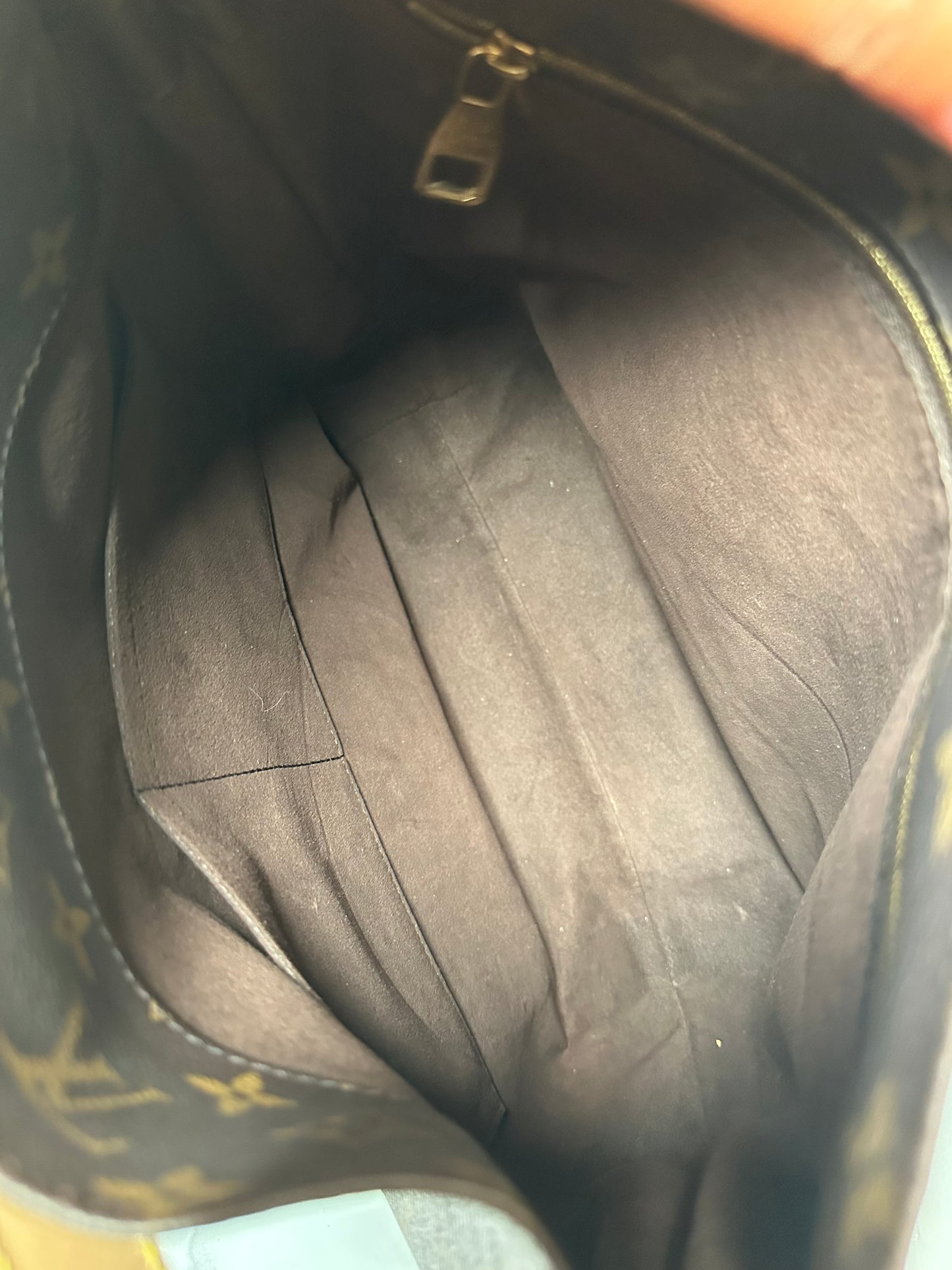 Preowned Louis Vuitton Metis Hobo Monogram