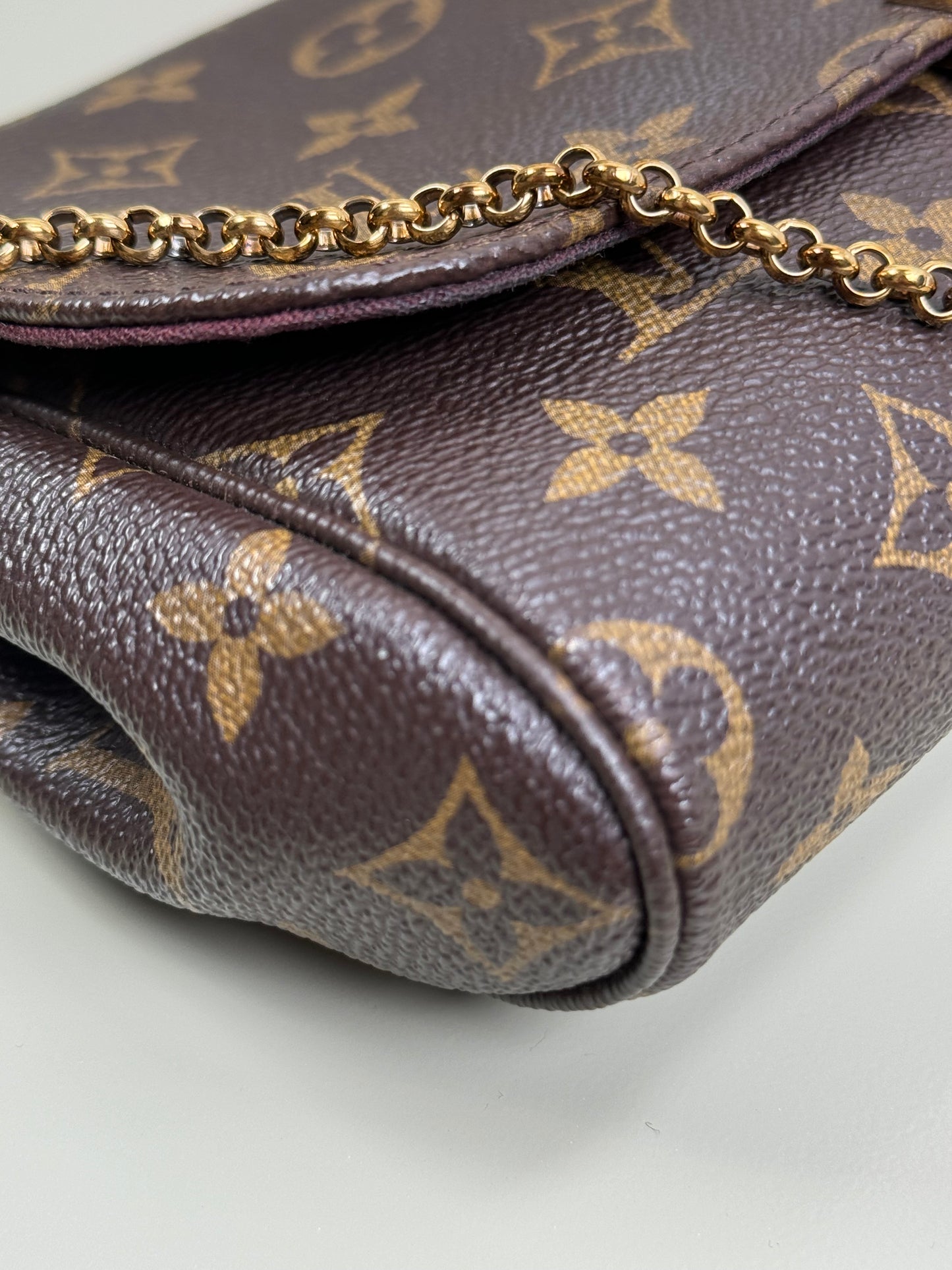 Preowned Louis Vuitton Favorite MM Size Monogram