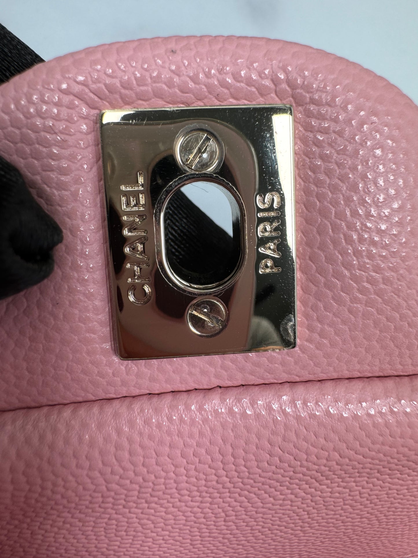 Preowned Chanel Classic Flap 22C Pink Grained Caviar