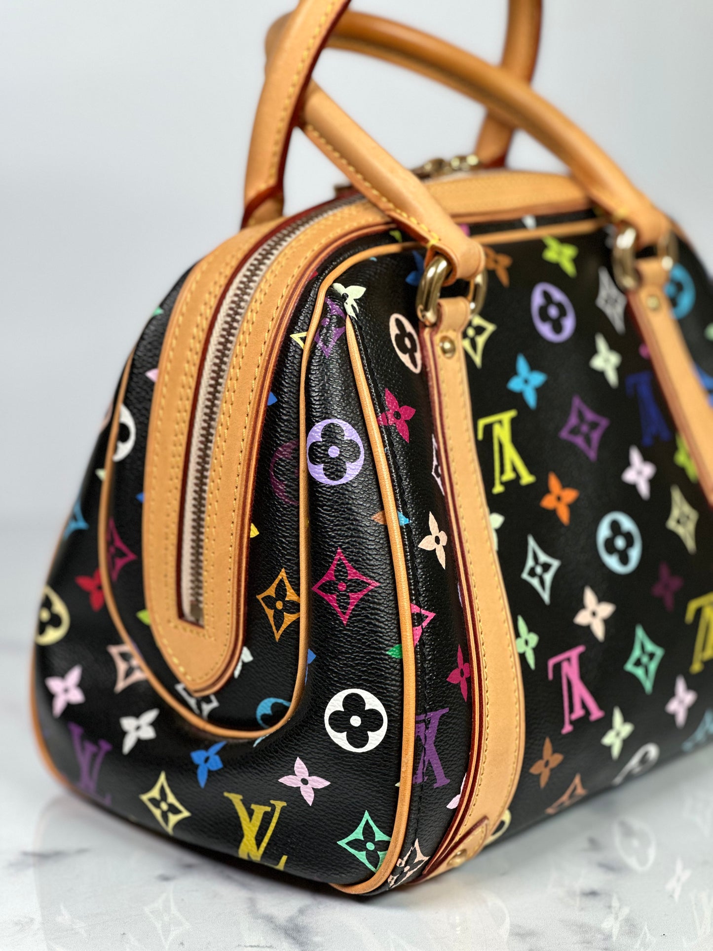 Pre-Owned Louis Vuitton Priscilla Multicolor