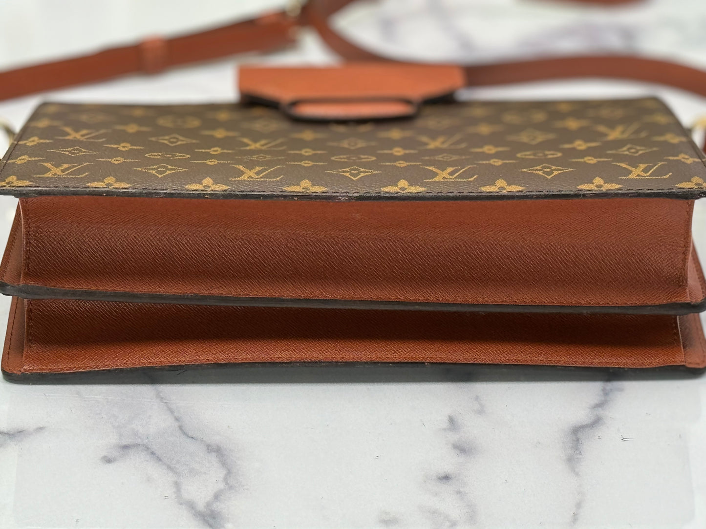 SR1907 Preowned Louis Vuitton Vintage Courcelle Crossbody Bag